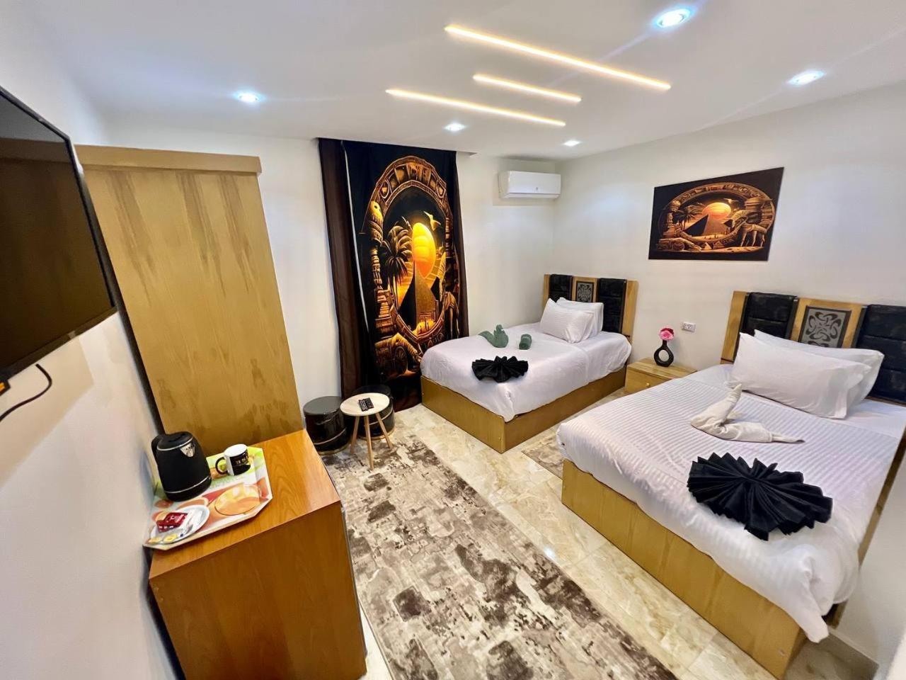 Apartment Paradise Pyramids View