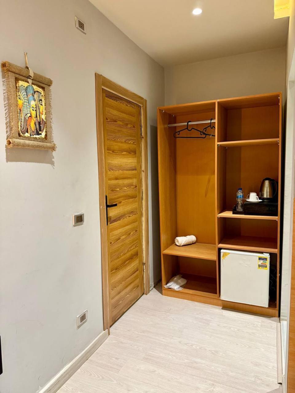 Aten Pyramids View Hotel Kafret el-Gabal