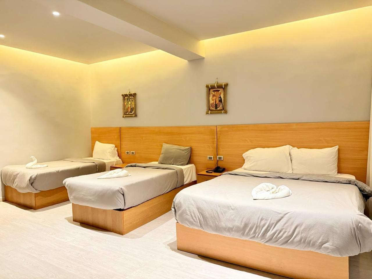 Aten Pyramids View 4* Kafret el-Gabal