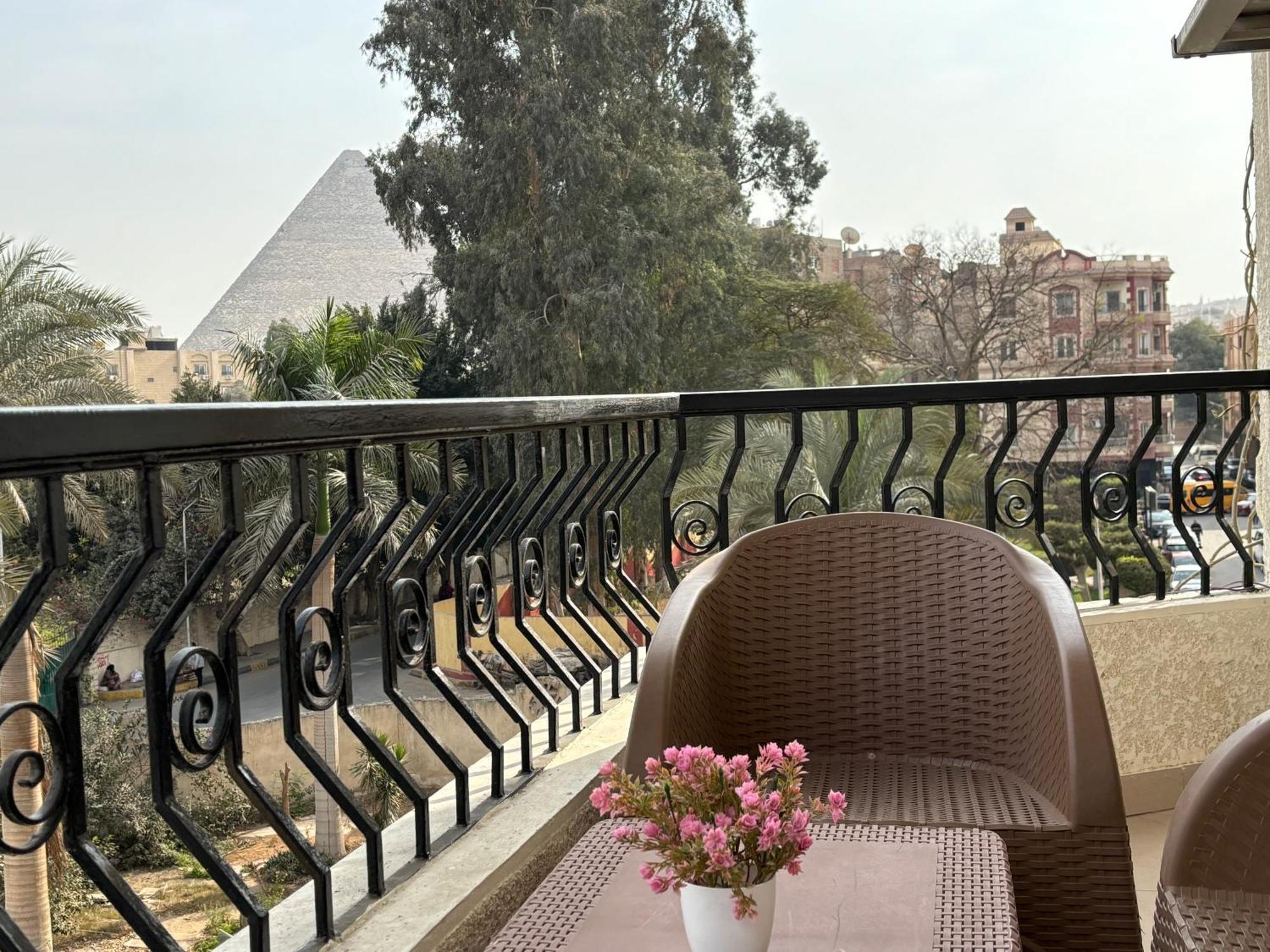 O Pyramids View Pensão Cairo