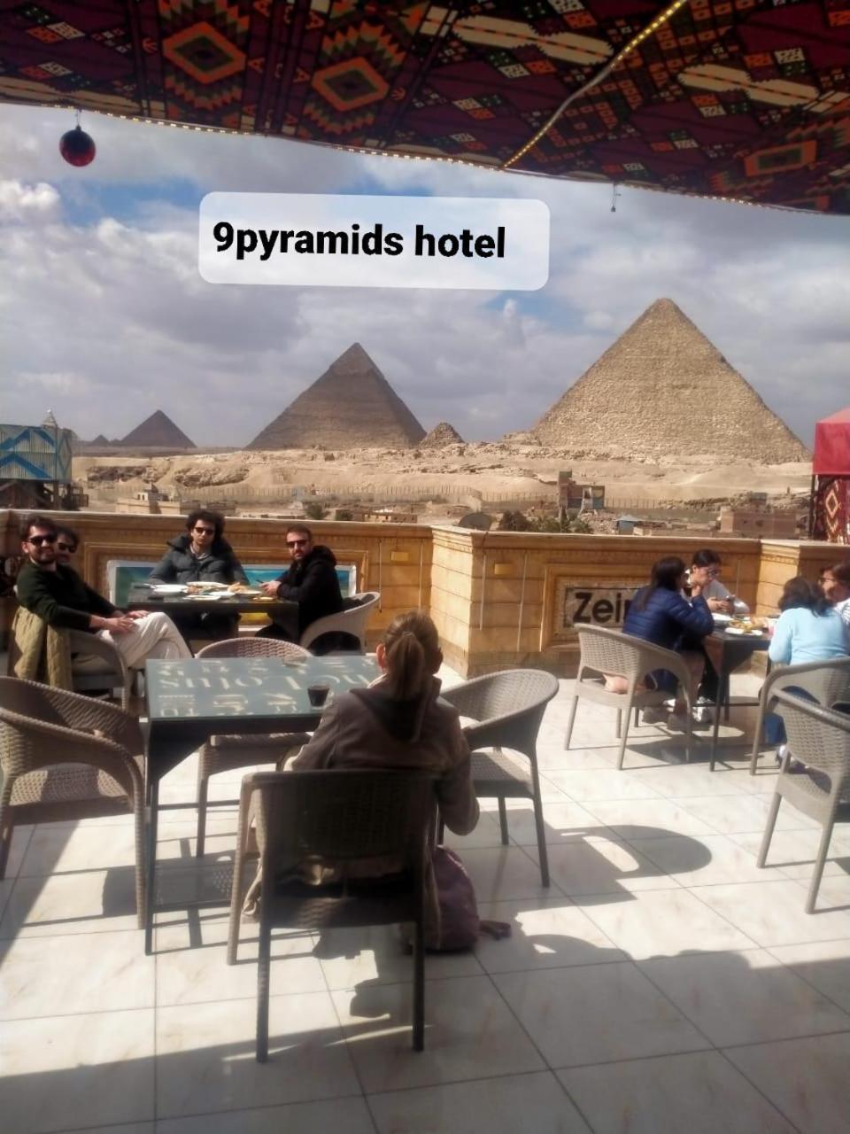 Pensiune 9pyramids