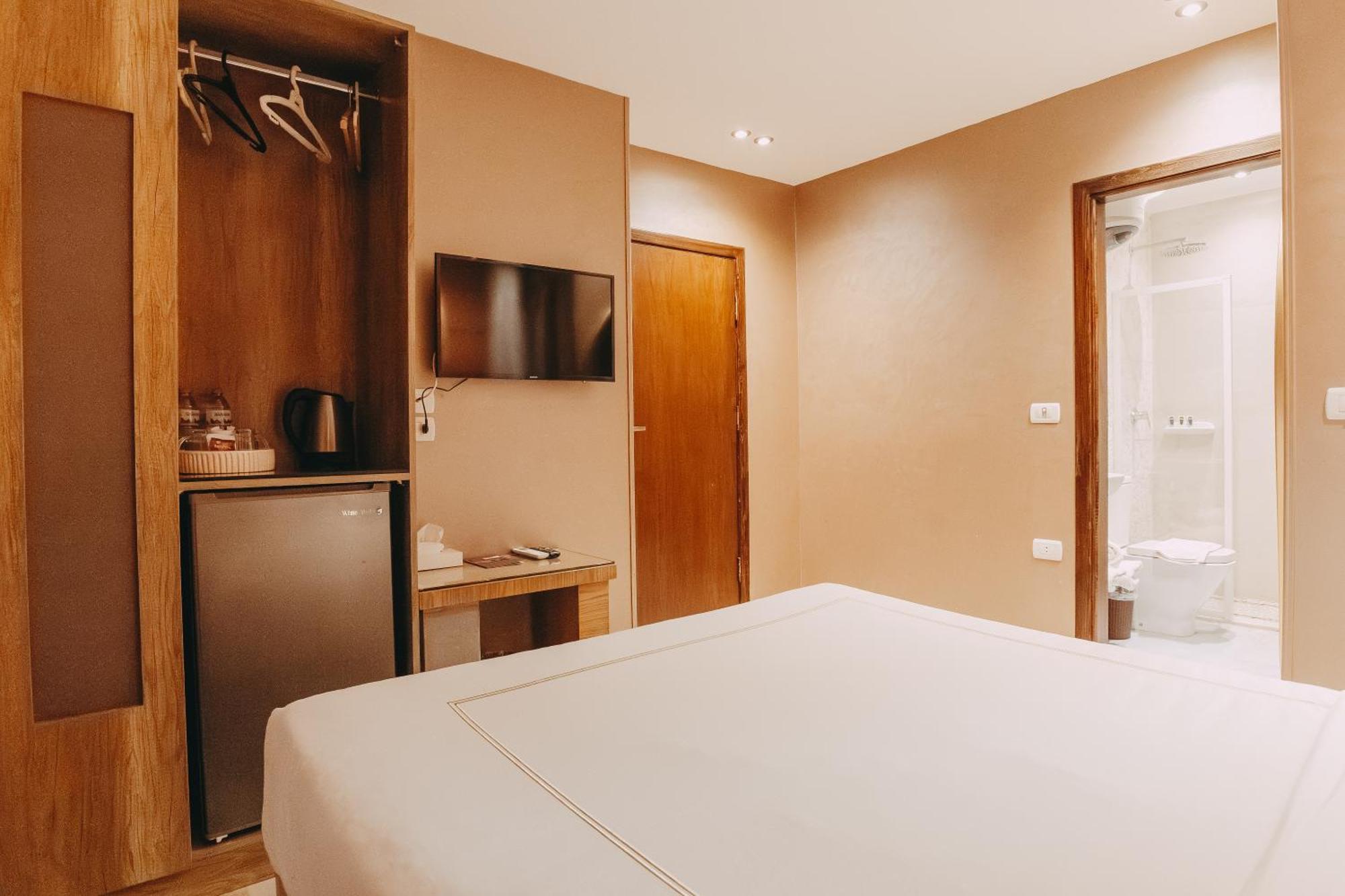 Almas Pyramids View Inn Kafrat al Jabal