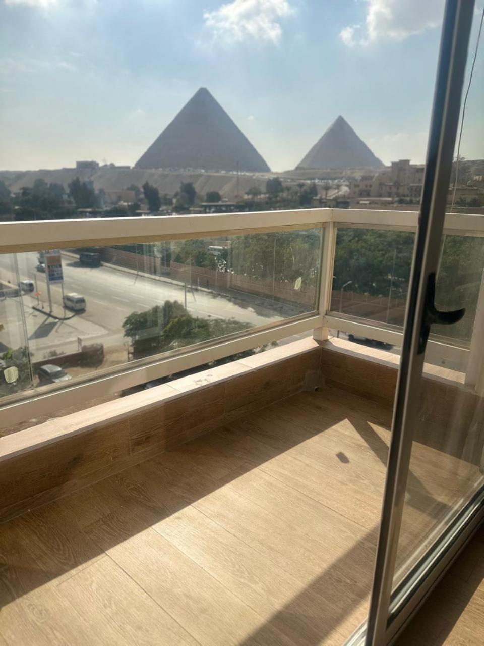 Doudou Pyramids View Hotel