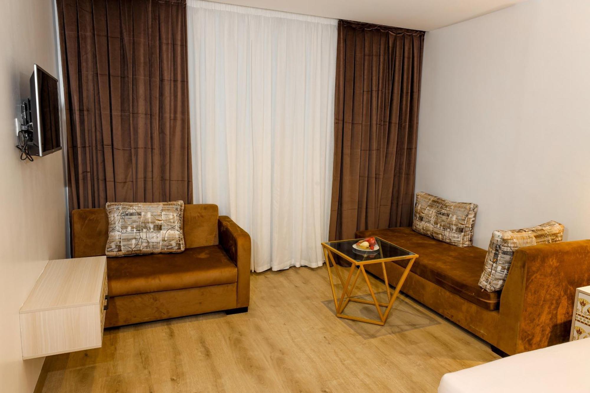 Sultan Pyramids View Hotel