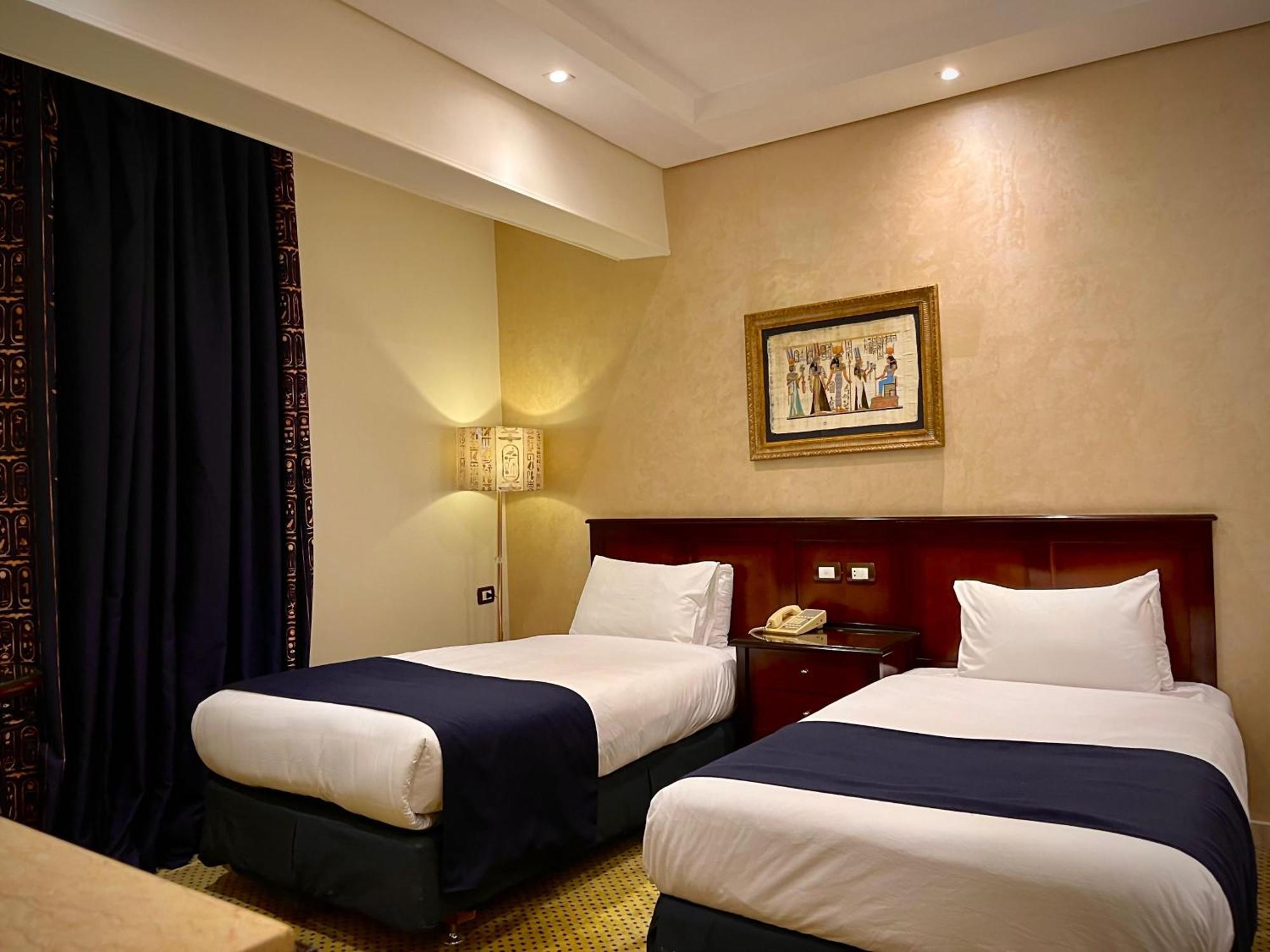 Al Fouad Palace Pyramids View Hotel