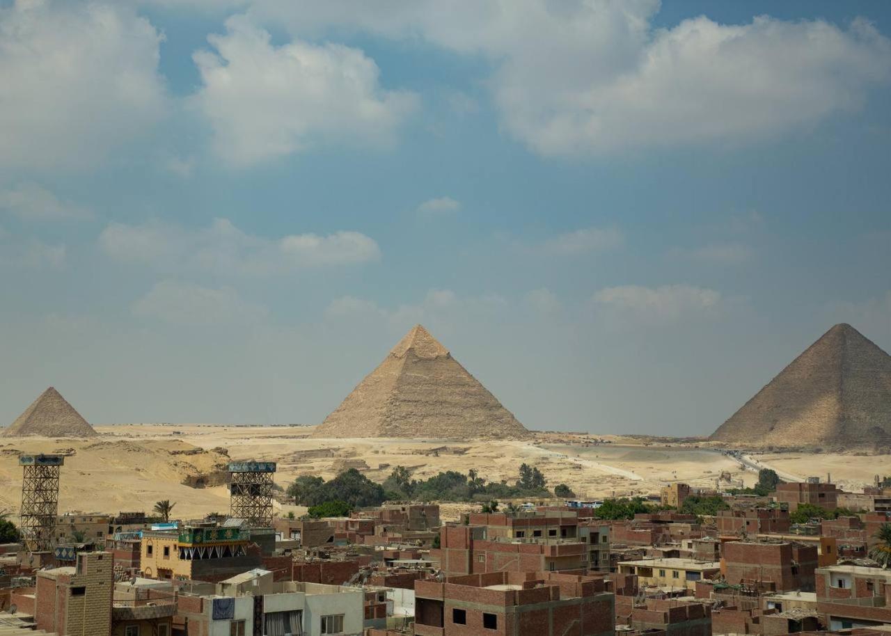 Radiant Pyramids View 4*