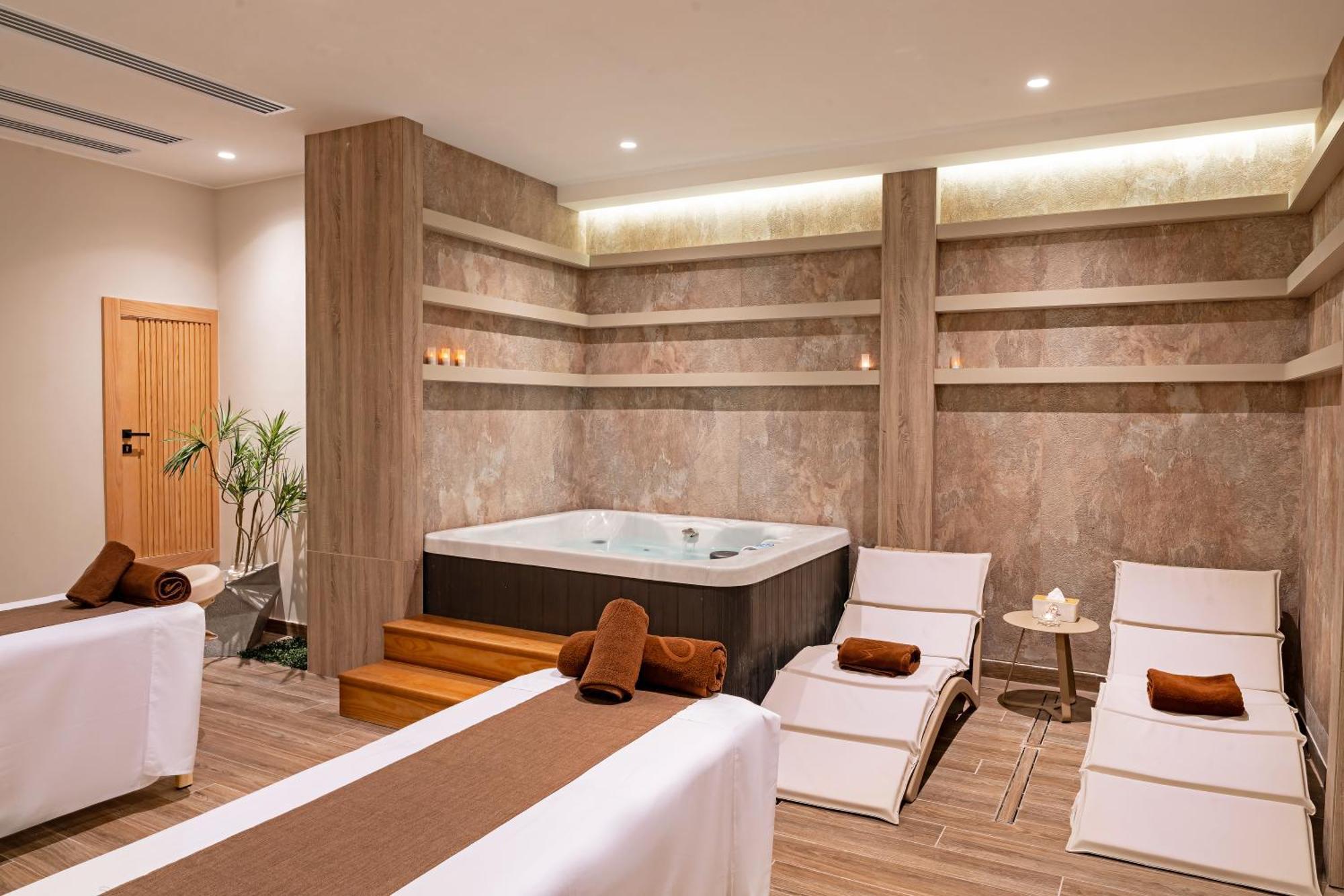 Sentido Naga Bay - Adults Friendly 5*