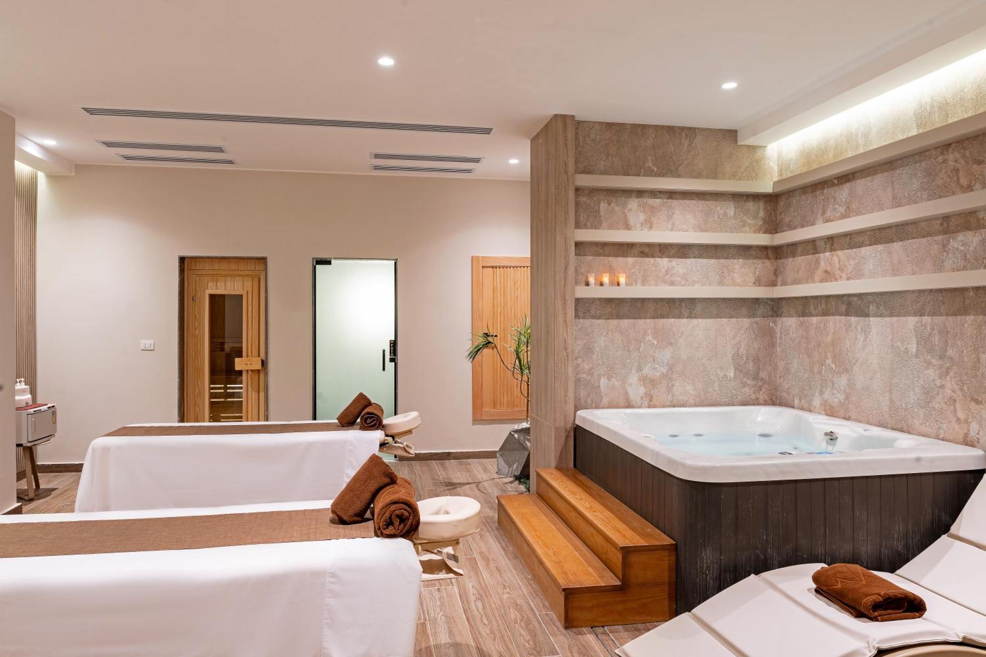 Sentido Naga Bay - Adults Friendly