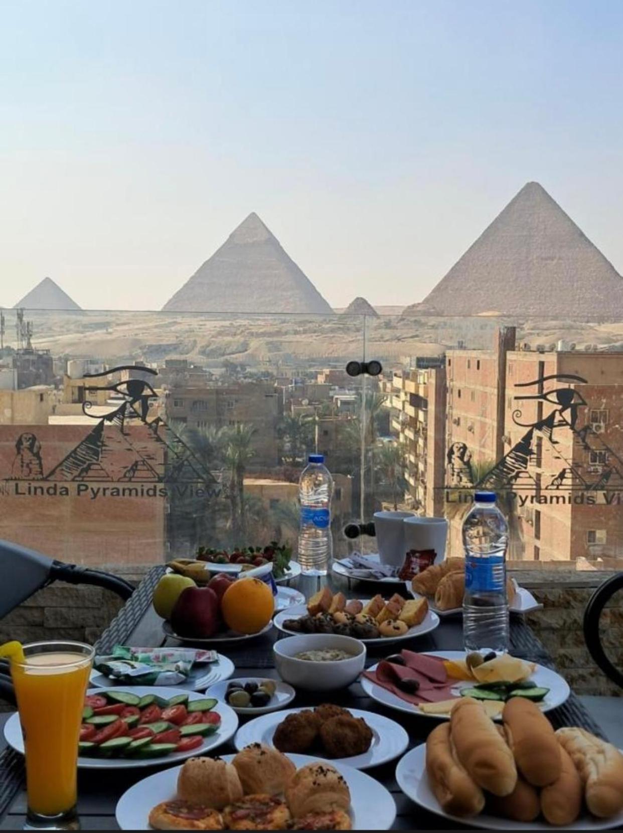 Pyramids View * Kafret el-Gabal