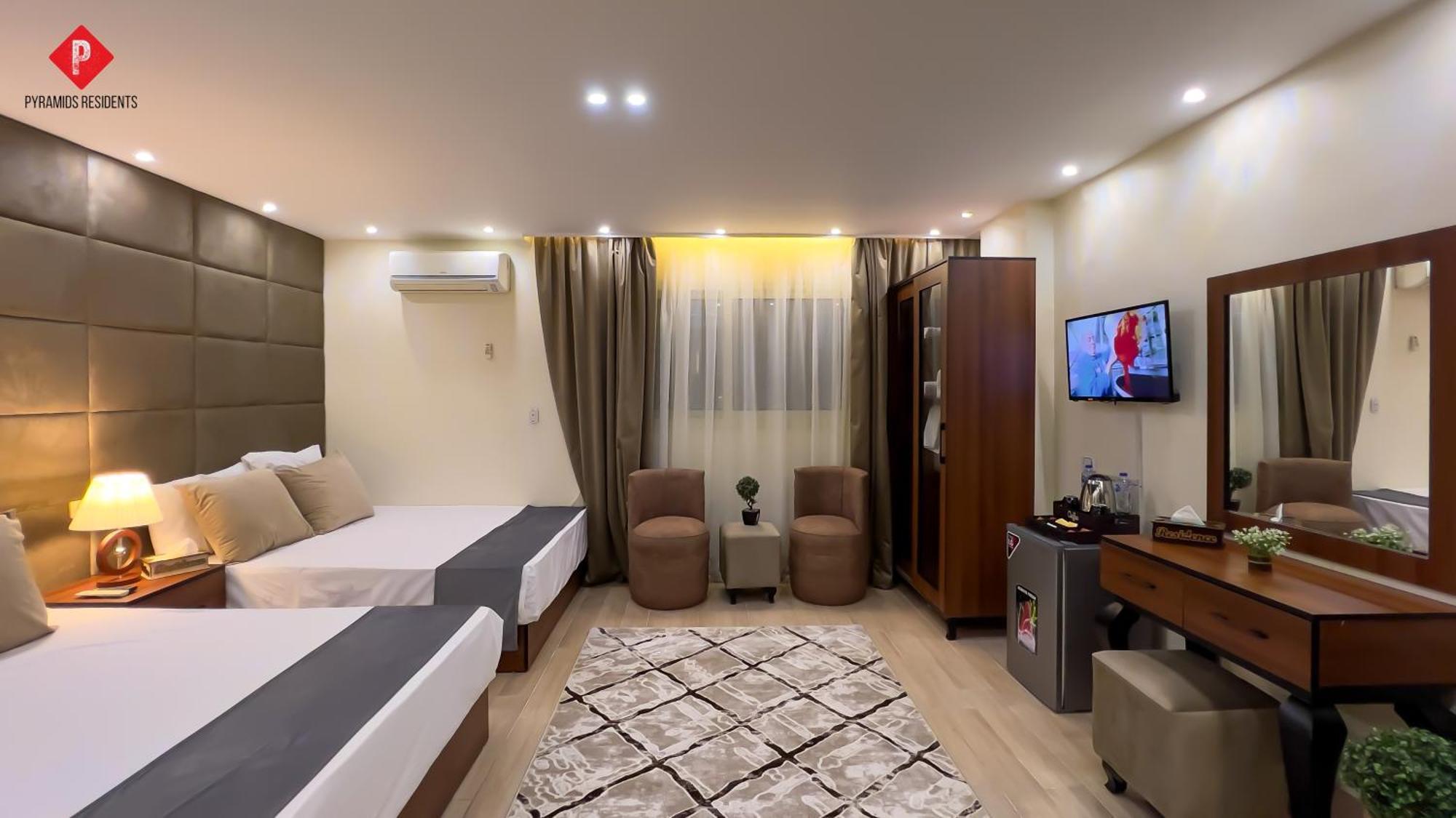 New Pyramids Residents Hostel *