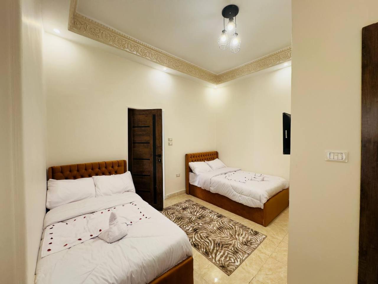 Hotel Pyramids Kafrat al Jabal