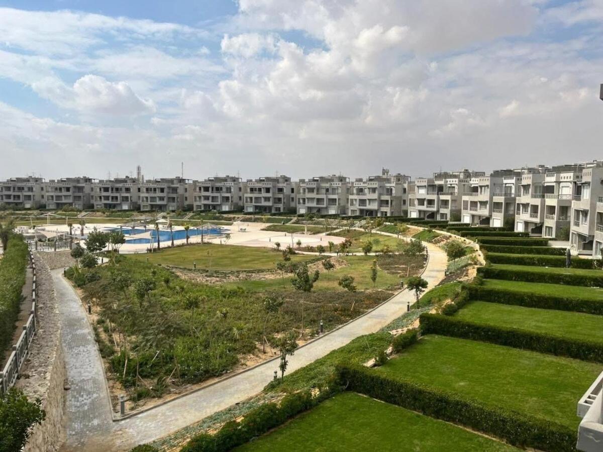 2-br Direct To The Pools Einbay Holiday home