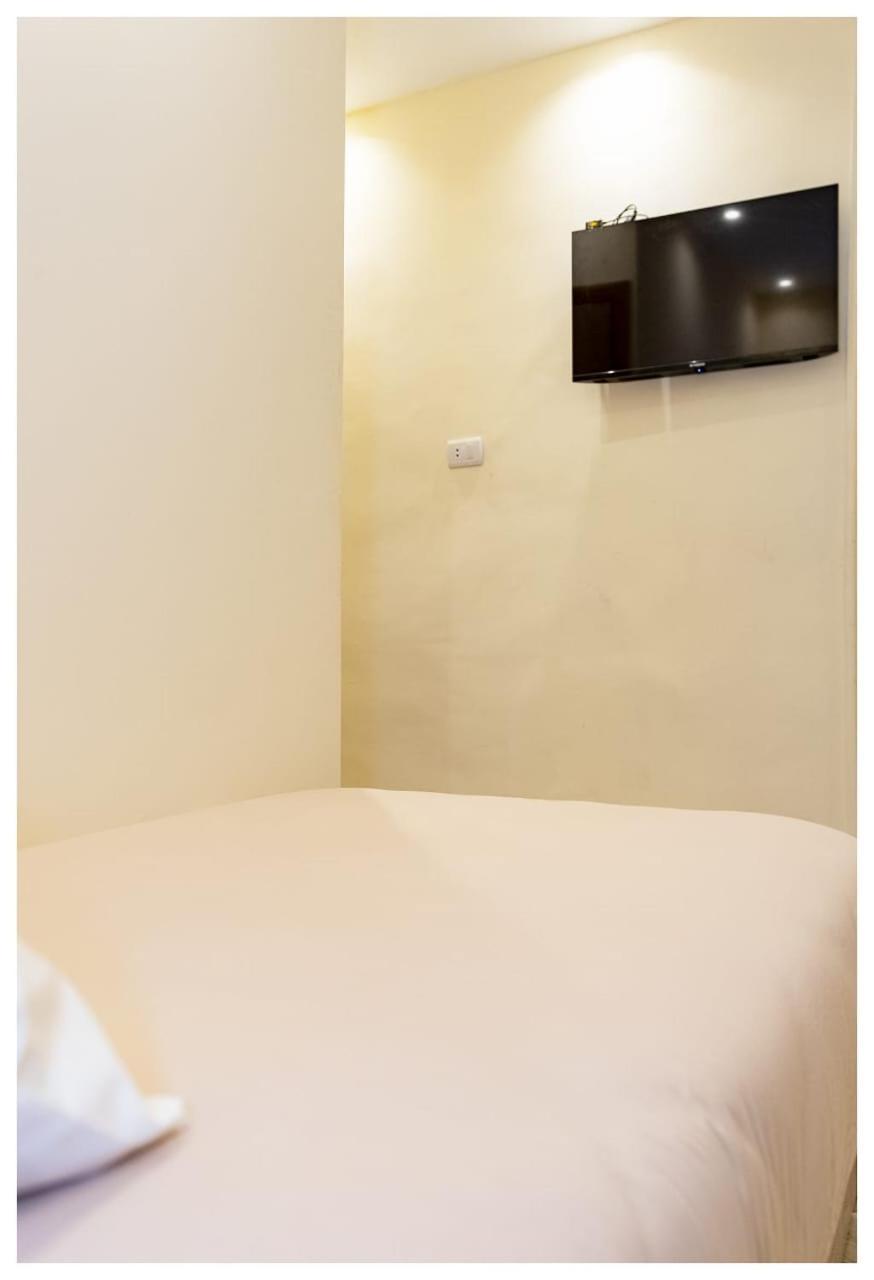 Hassan Pyramids Hotel *