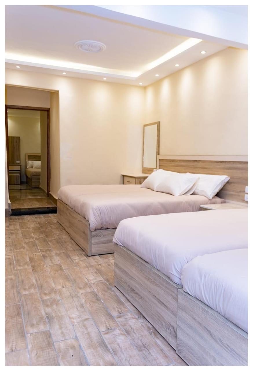 Hassan Pyramids Hotel