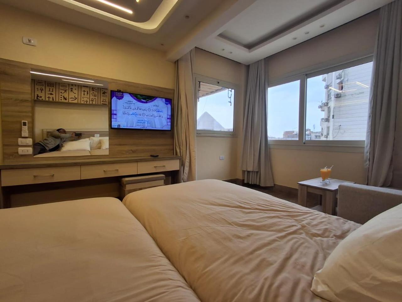 Hassan Pyramids Hotel *