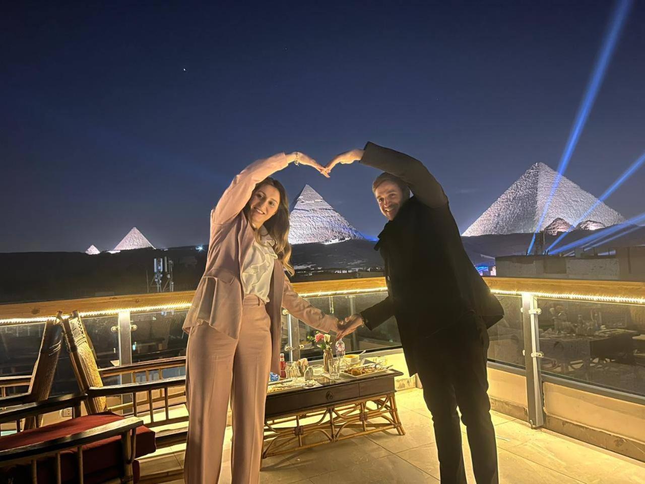 Paradise Pyramids View Apartment *