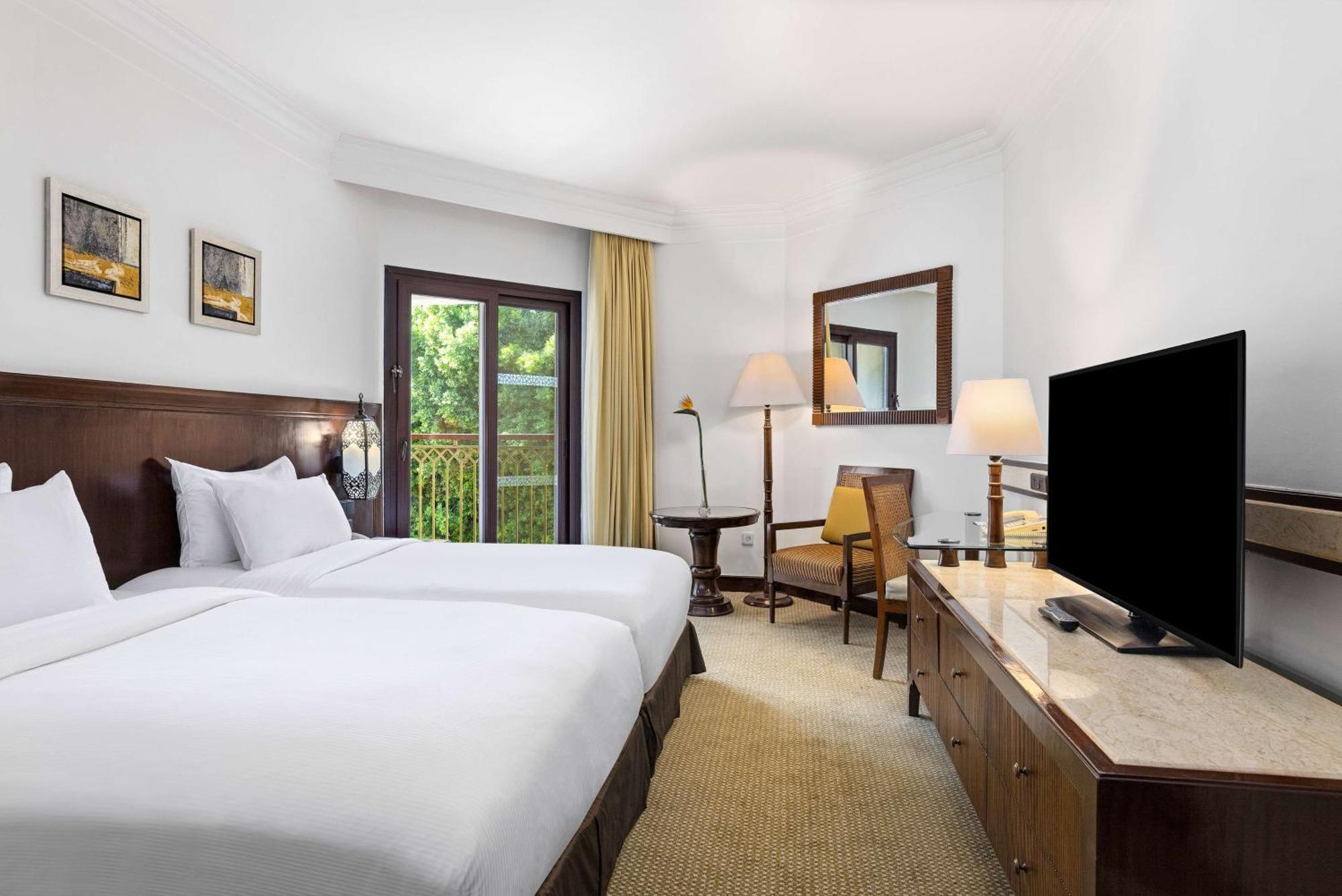 Hilton & Resort