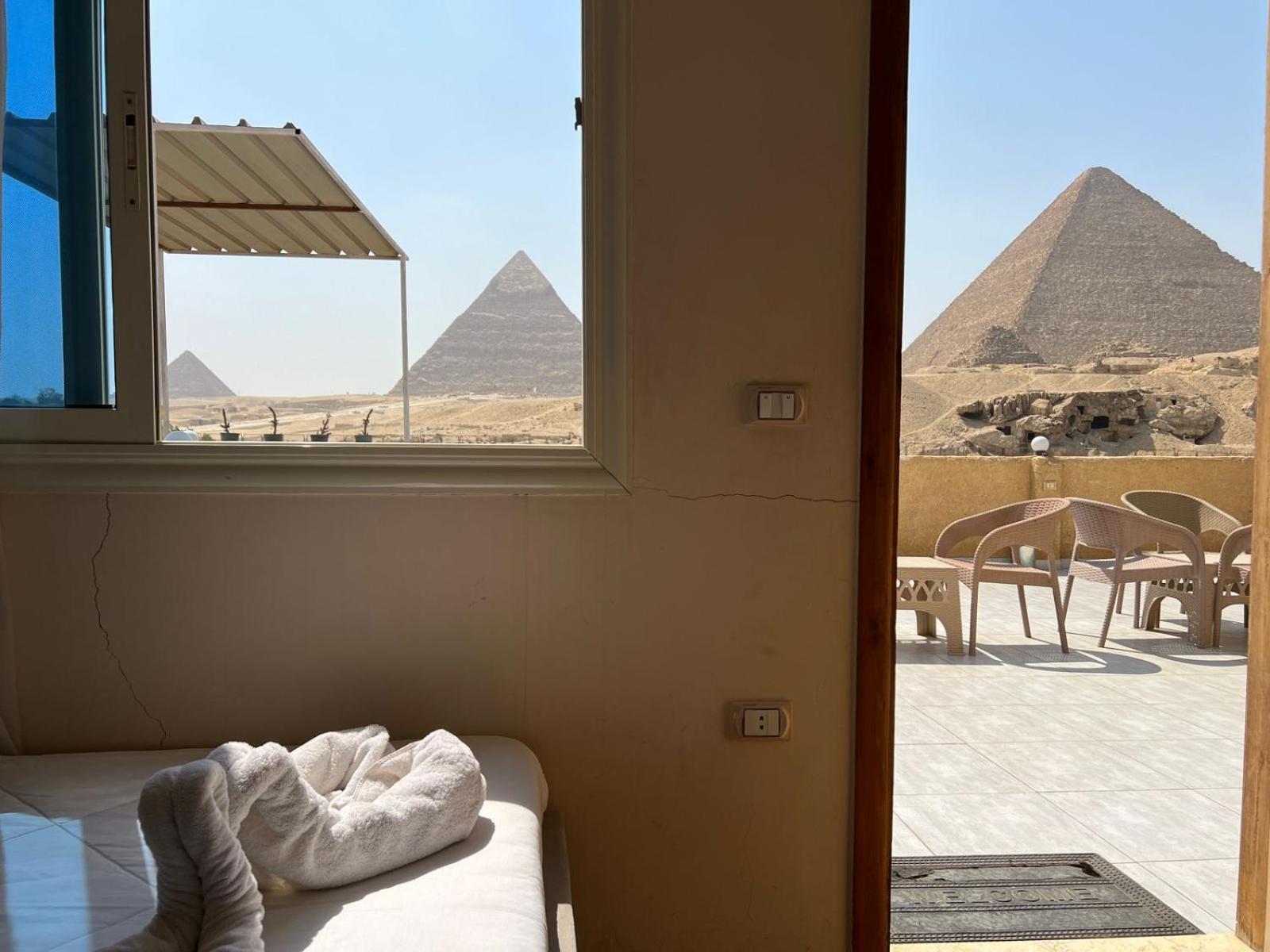 Tamara Pyramids View *