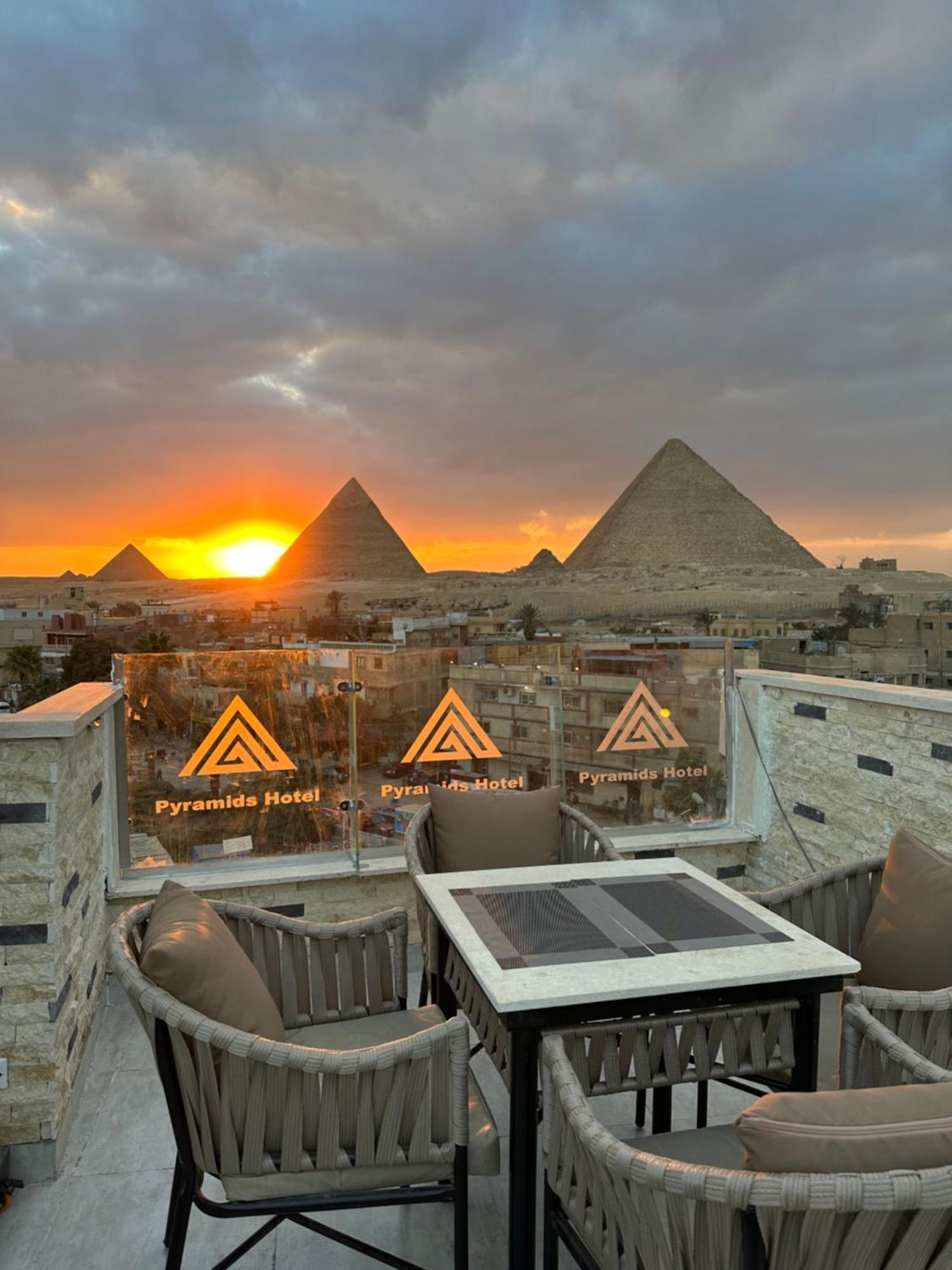 Hotel Pyramids Pyramids 4*