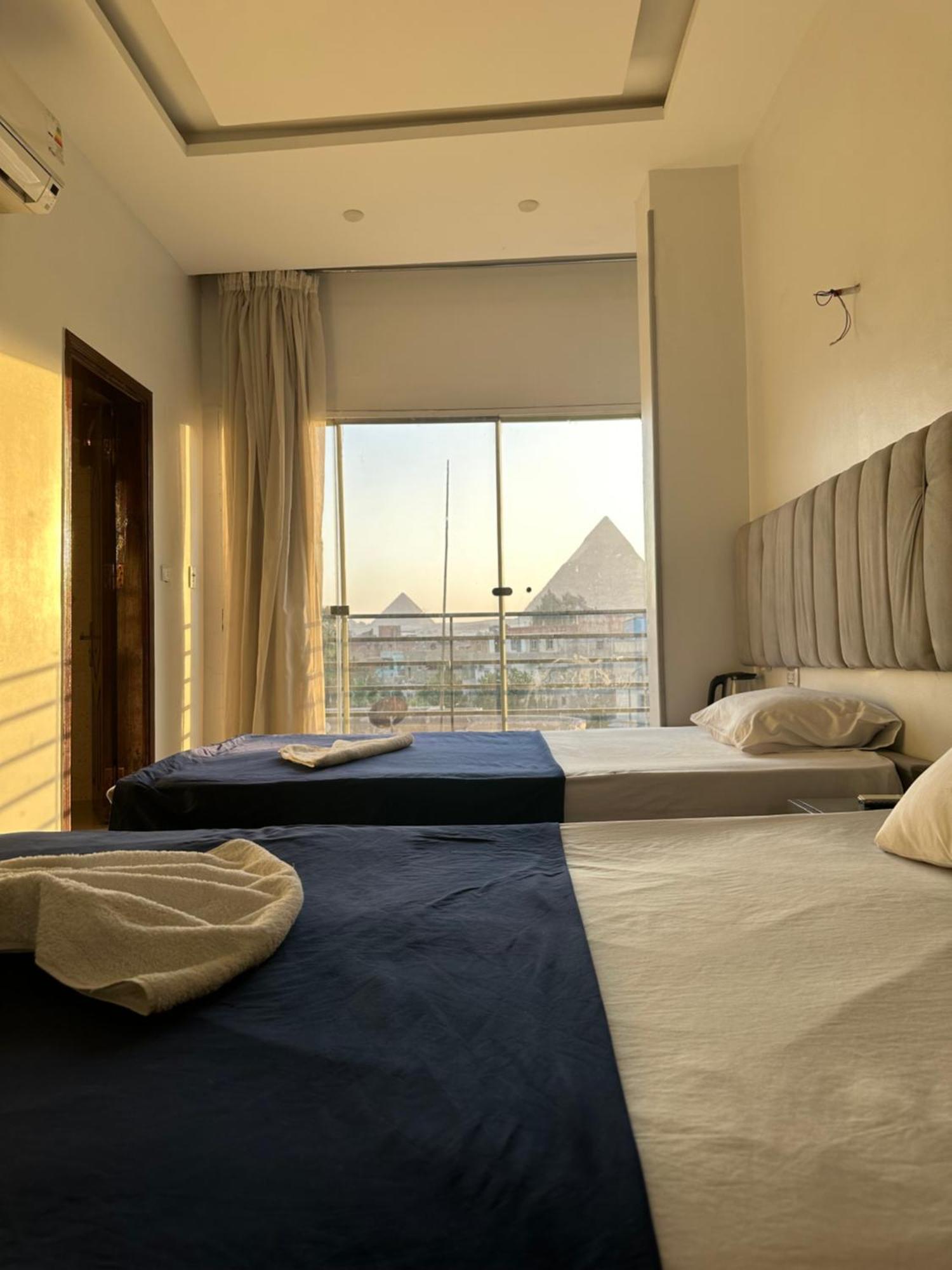 Hotel Pyramids Pyramids 4*
