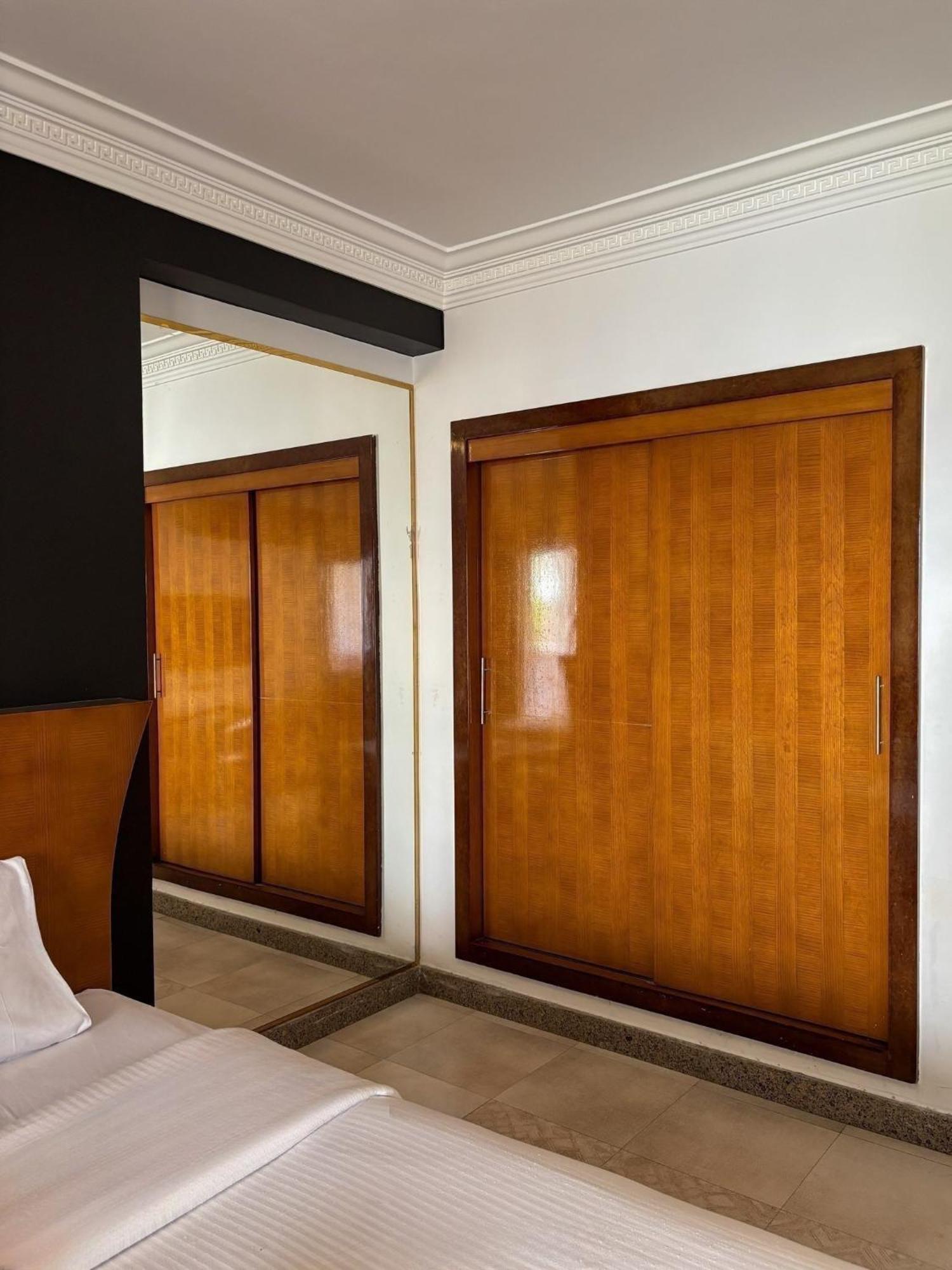 Apartamento Deltastar *