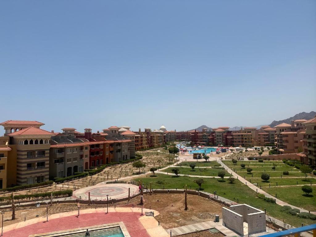 Porto Resort