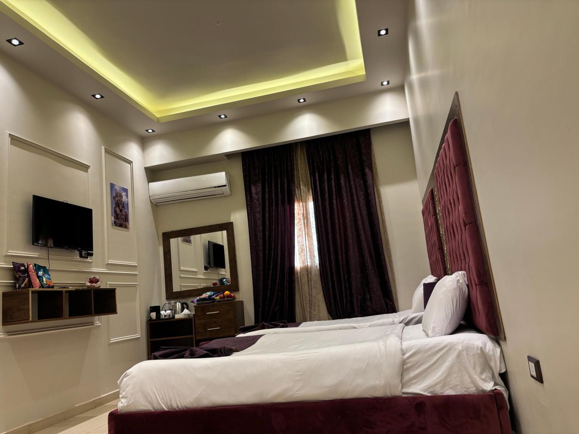 Master Pyramids Bed & Breakfast *