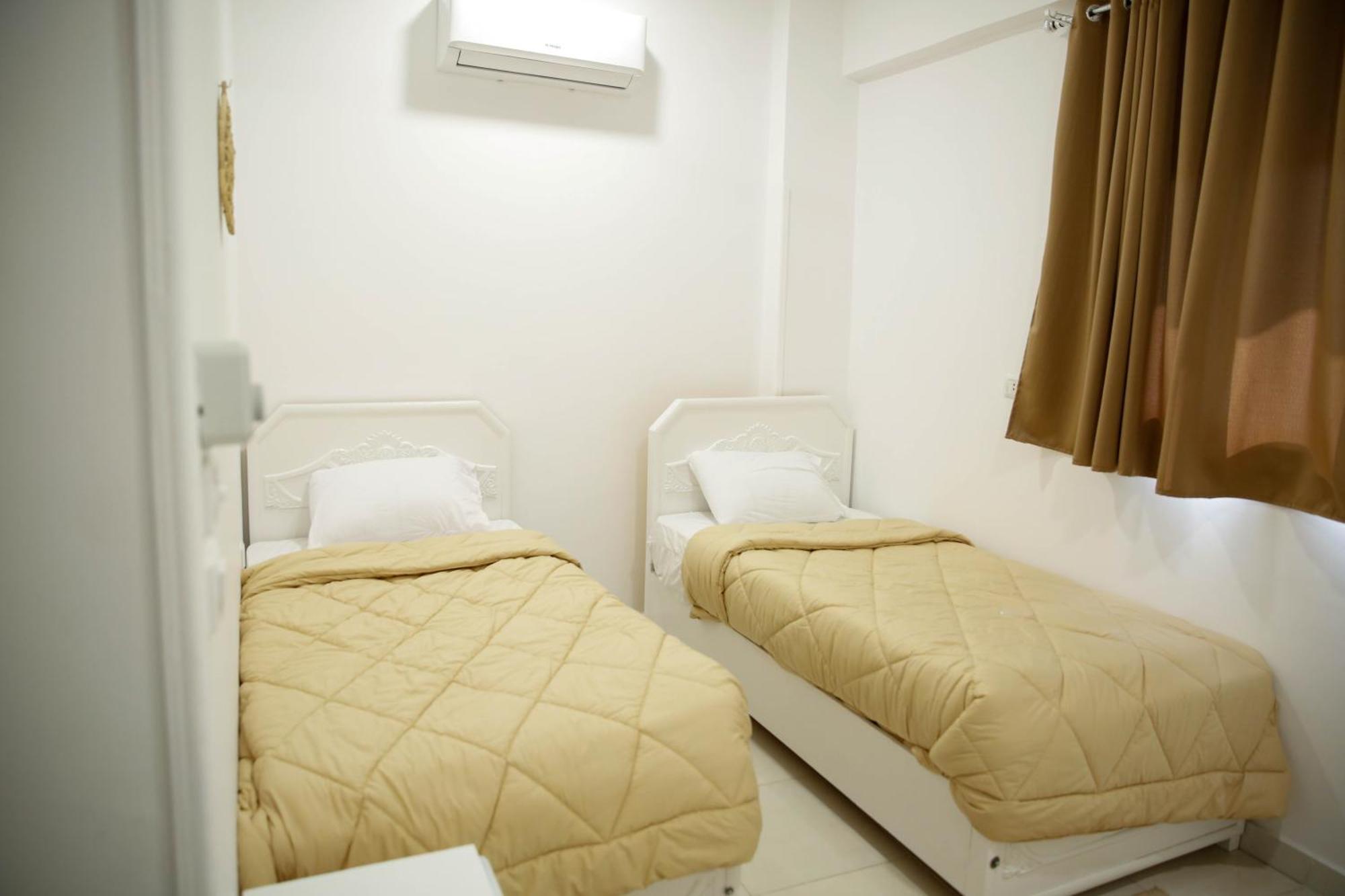 Hotel Sharqotel