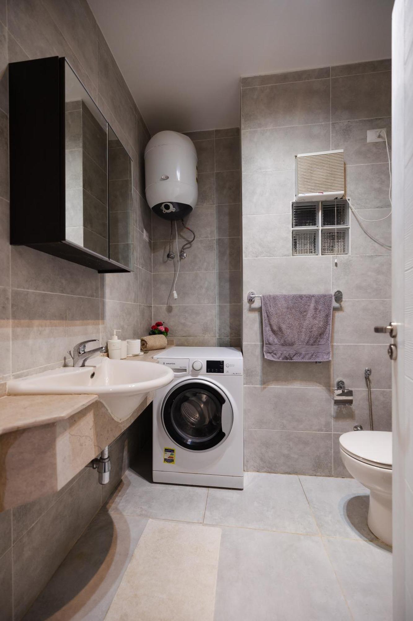 Direct To The Pool 2br Getaway In Einbay Apartment