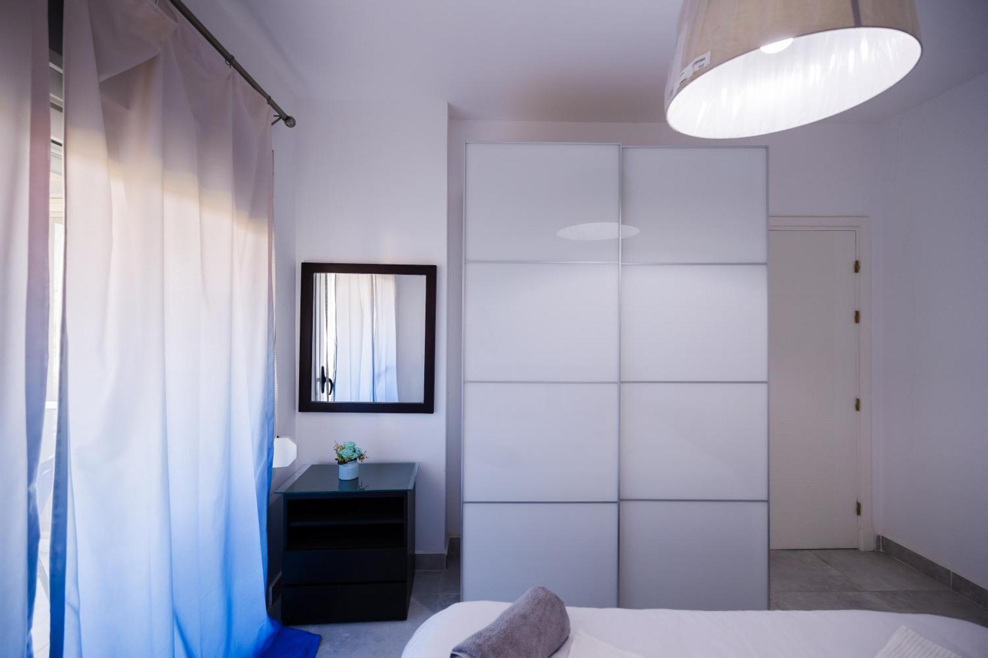 Direct To The Pool 2br Getaway In Einbay *