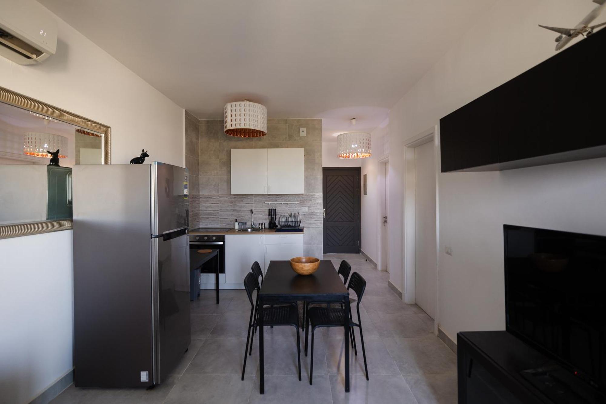 Direct To The Pool 2br Getaway In Einbay