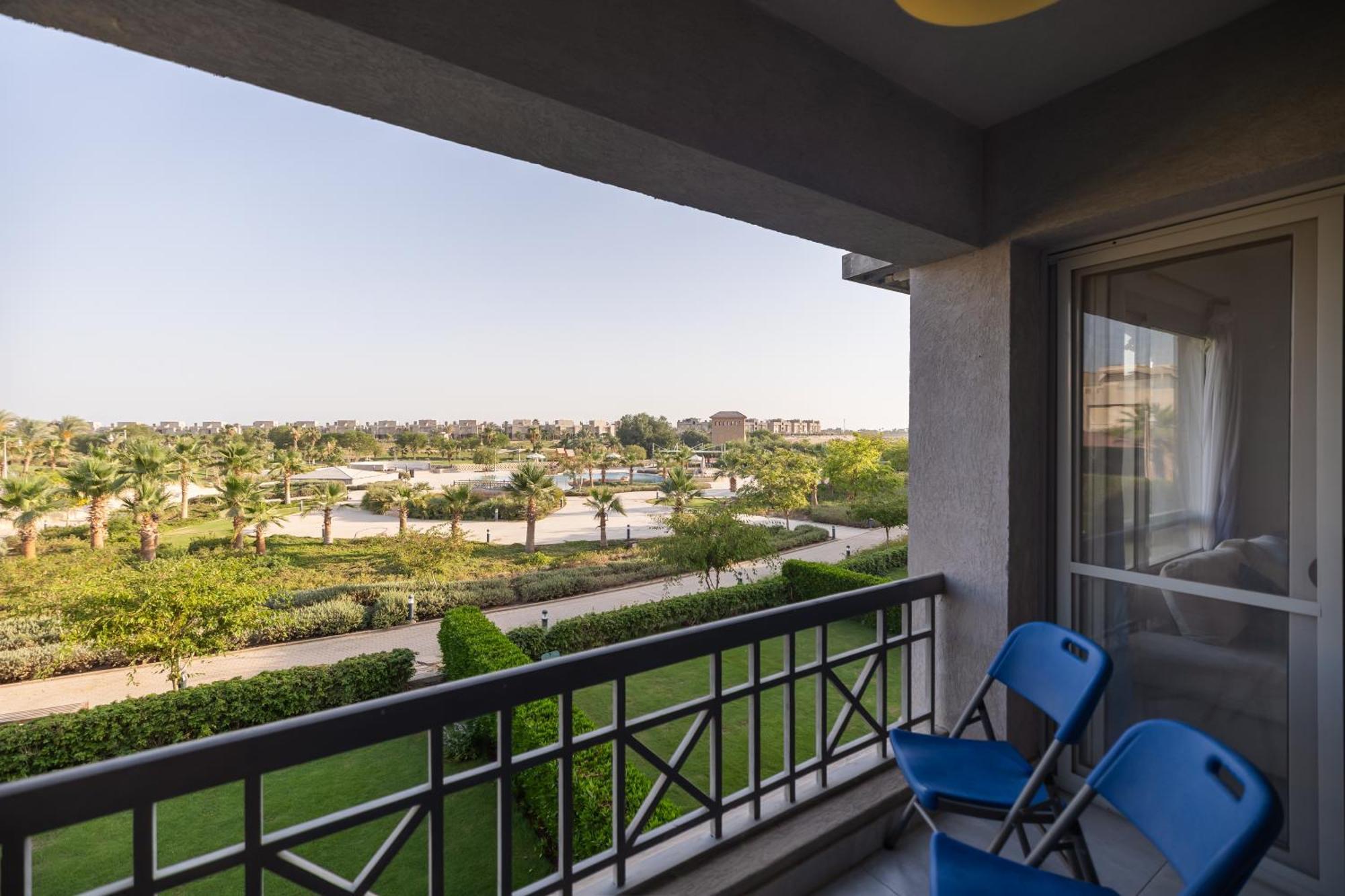 Direct To The Pool 2br Getaway In Einbay Apartment