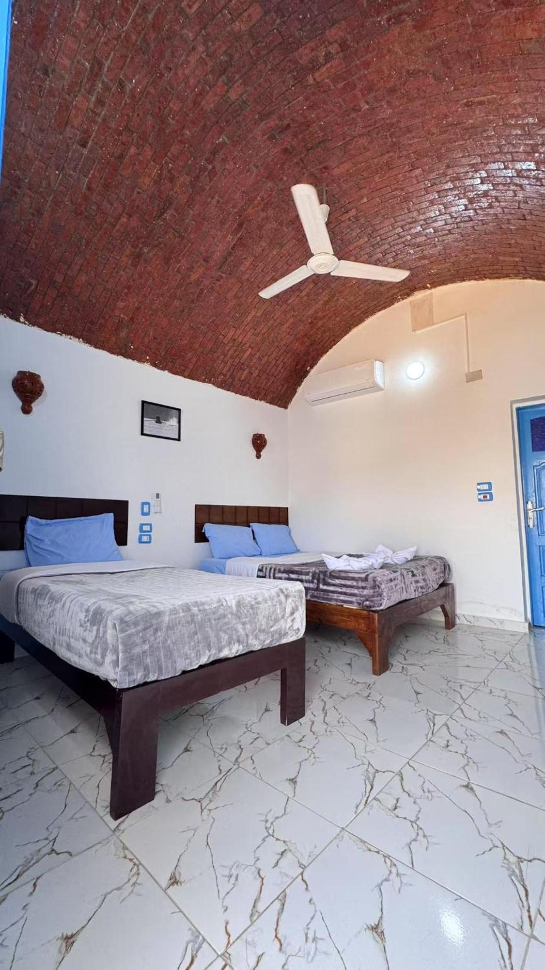 Guest house Hannag Island *
