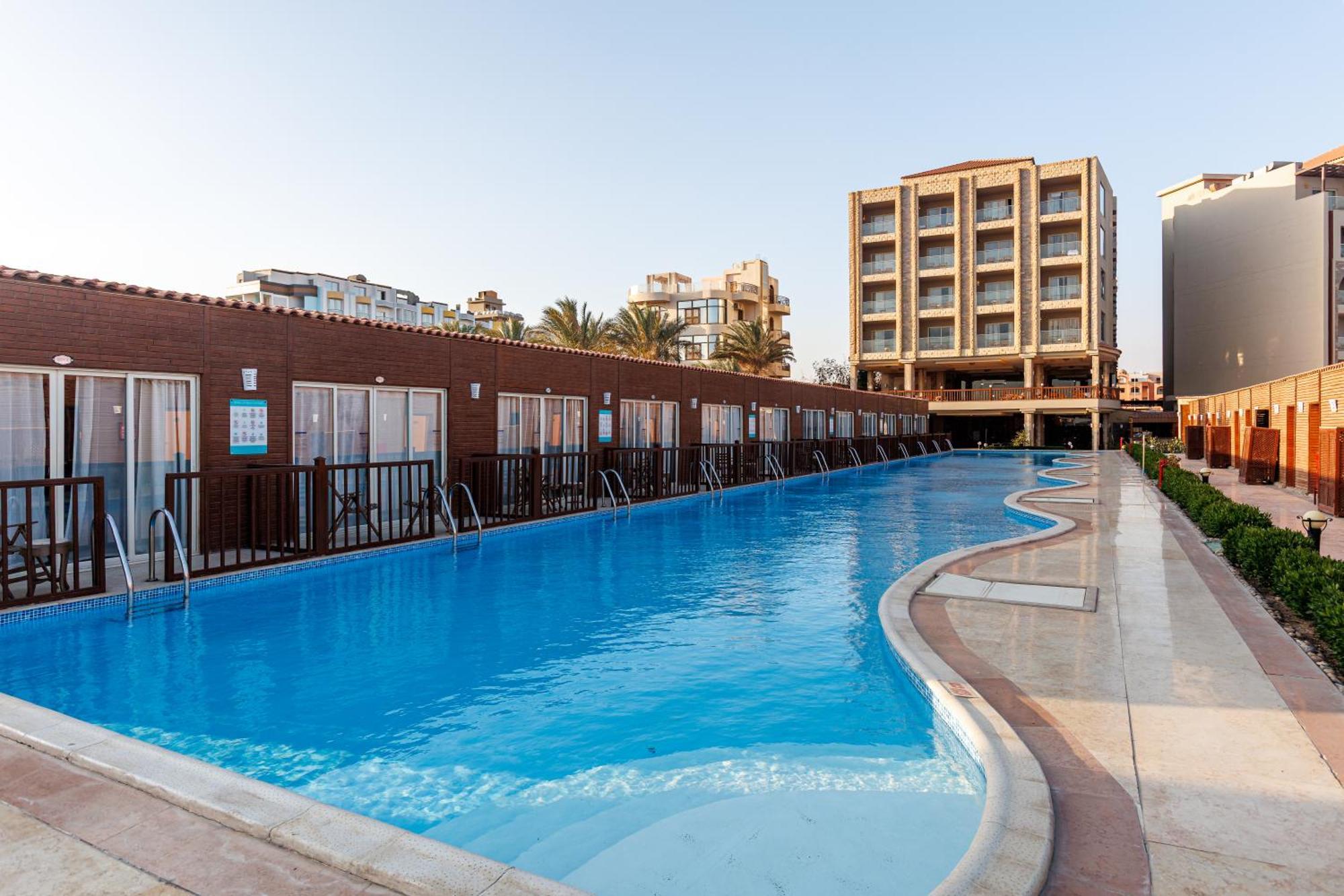Sunrise Solara Aqua Park Bani Ghaleb
