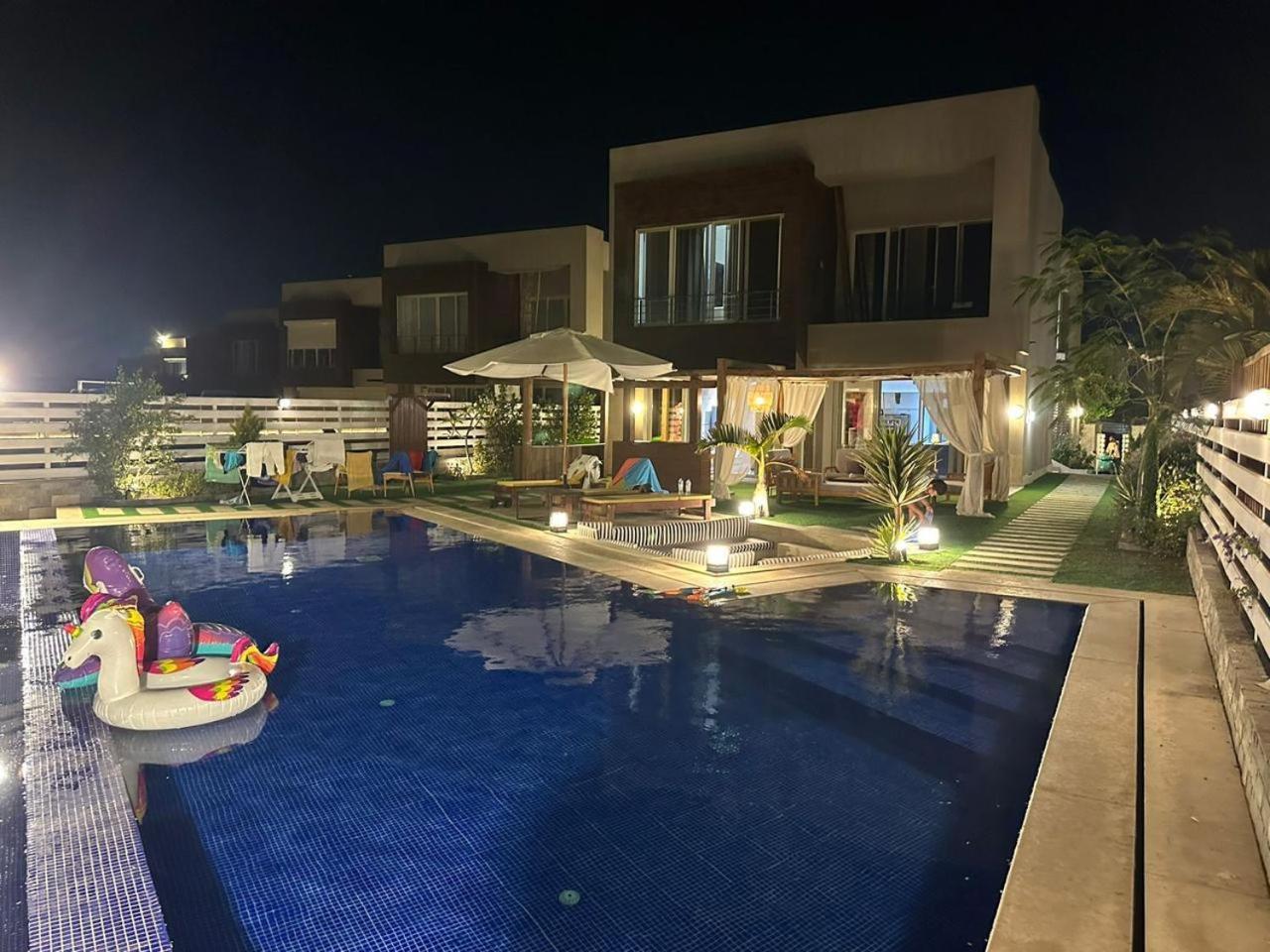 Private Pool On Lagoon