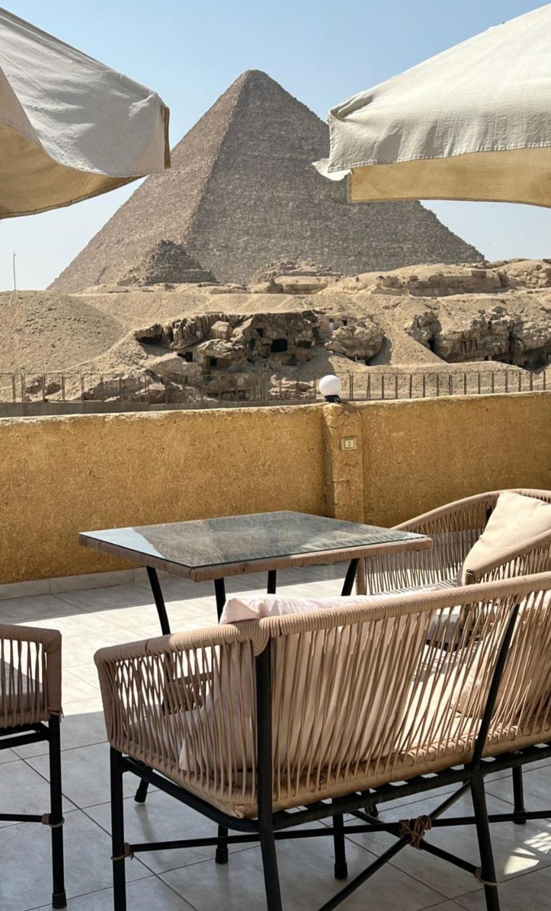 Tamara Pyramids View Gasthof *