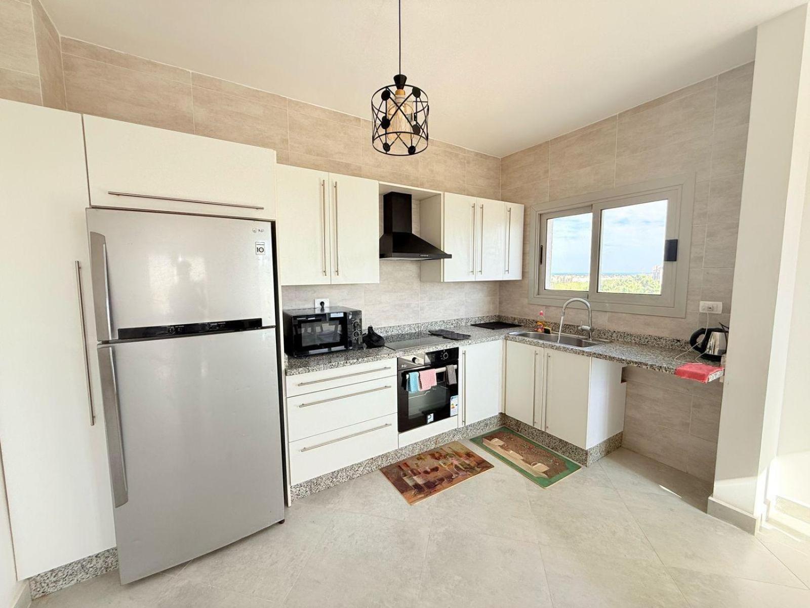 2-br Direct To The Pools Einbay Holiday home *