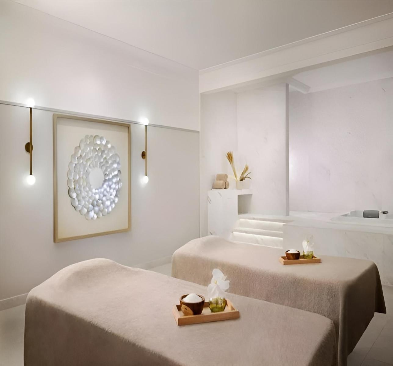 Hotel Deluxe In The Address -marassi
