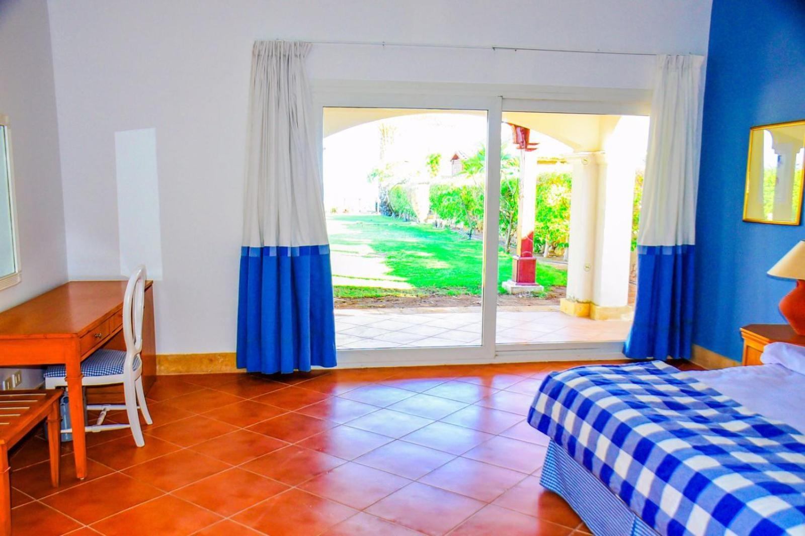 Villa In Sheikh *
