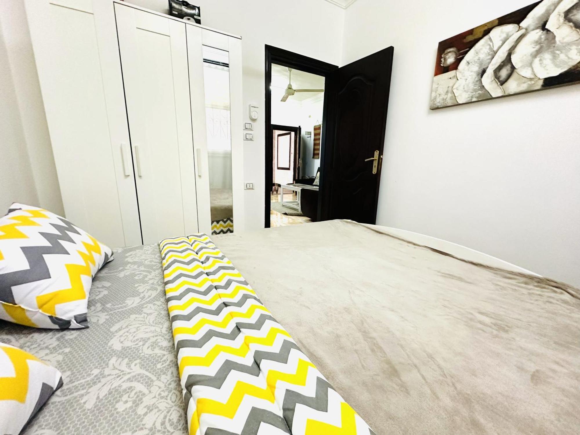 Zebra Center Apartment *