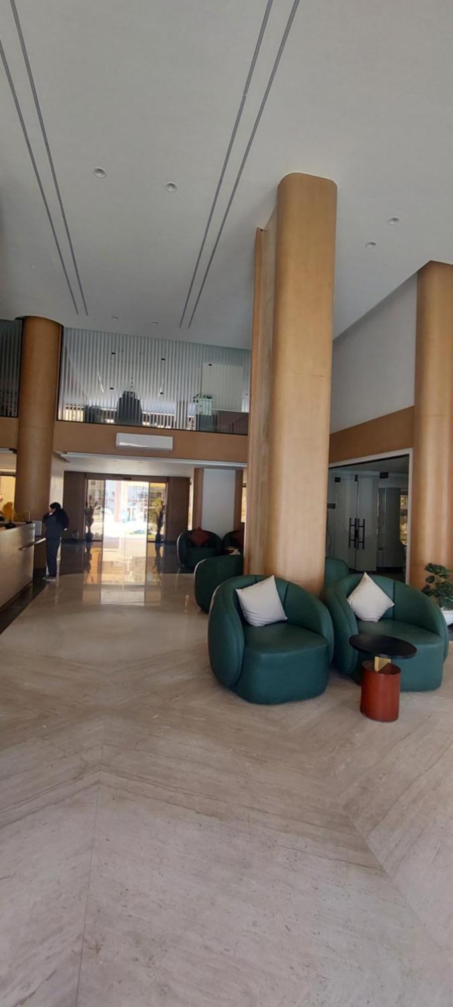 Tiba Golden , Down Town Apart Otel