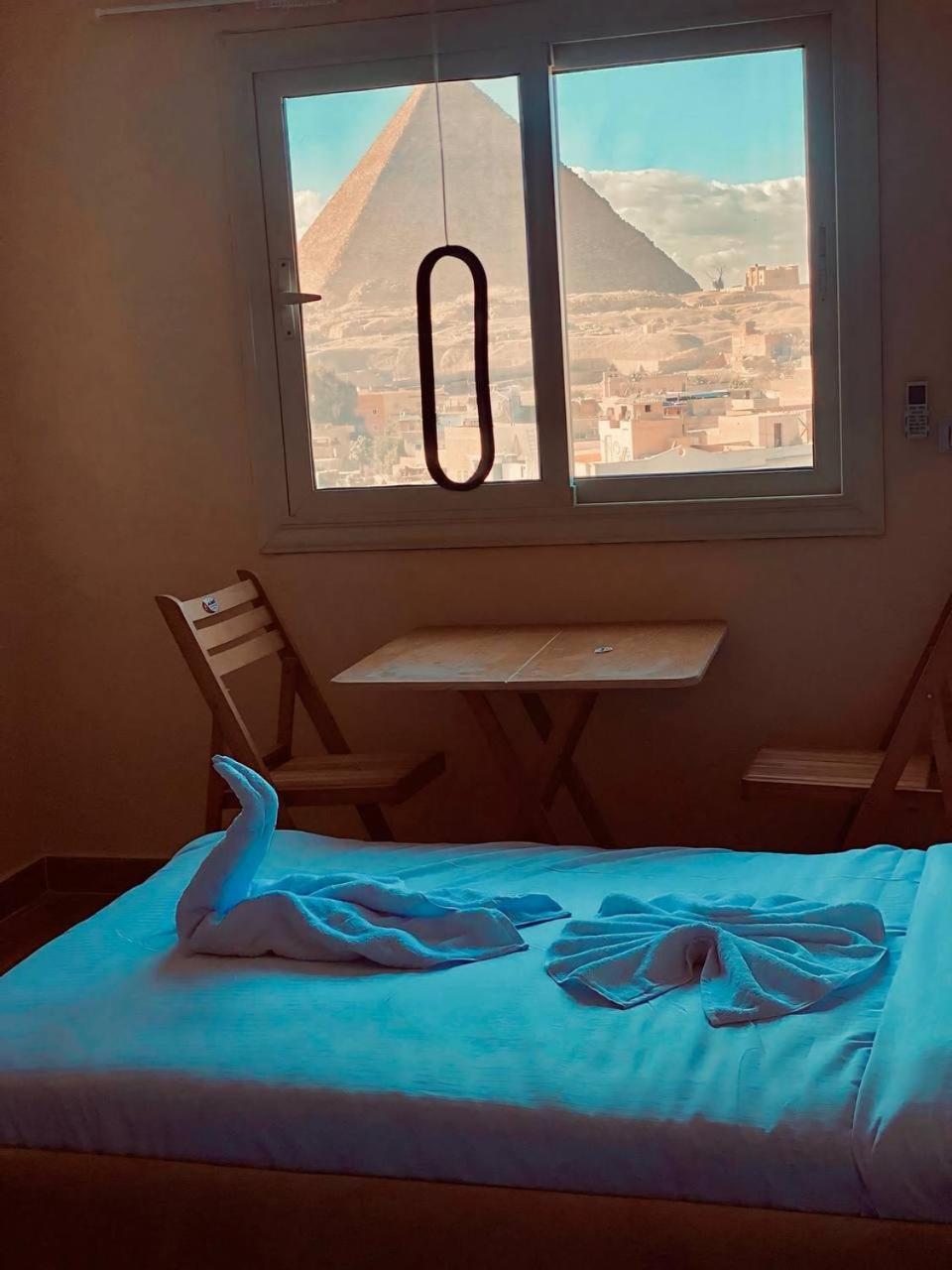 Moonlight Pyramids View 4*