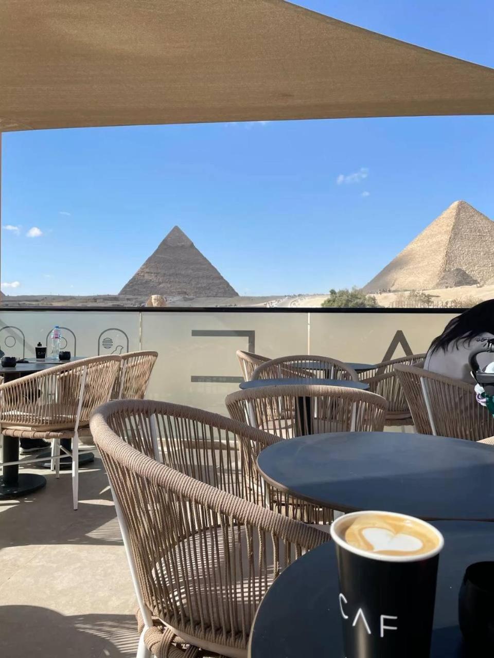 Moonlight Pyramids View Hotel 4*