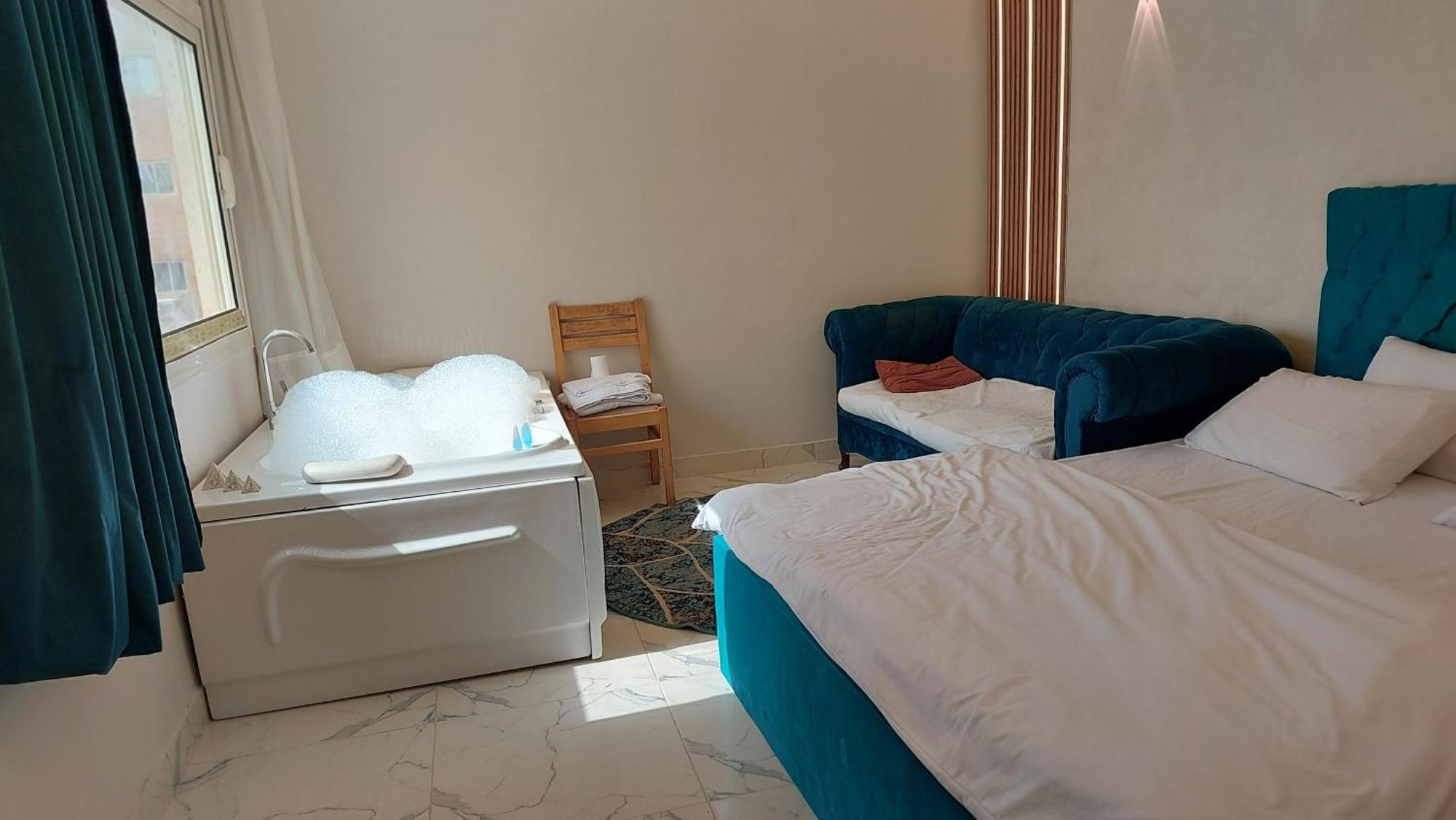 Hostel Anubis Kingdom Pyramids Kafrat al Jabal
