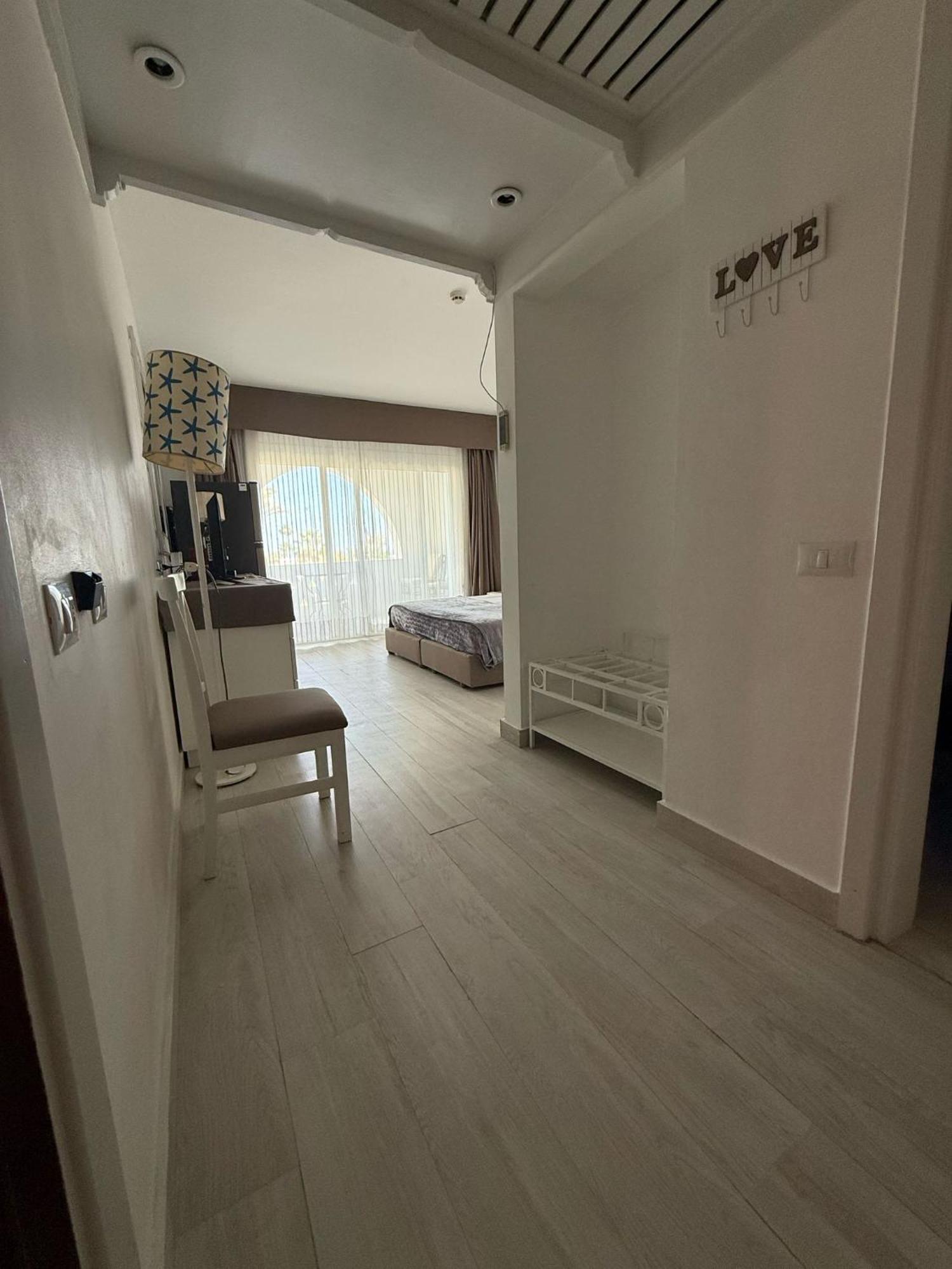 Hotel Domina Coralbay Aquamarine 4*