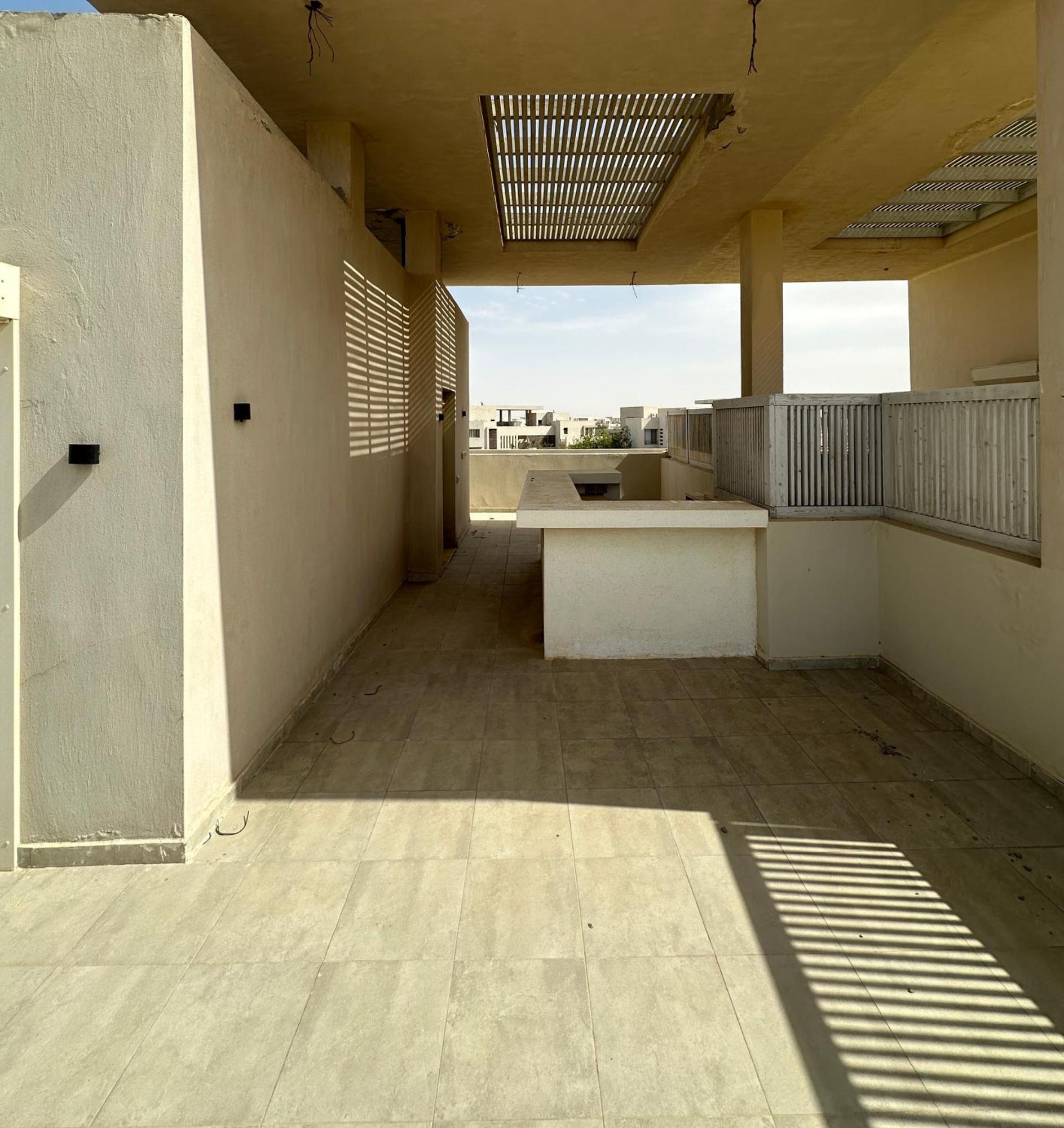 Hacienda Bay Senior El Alamein