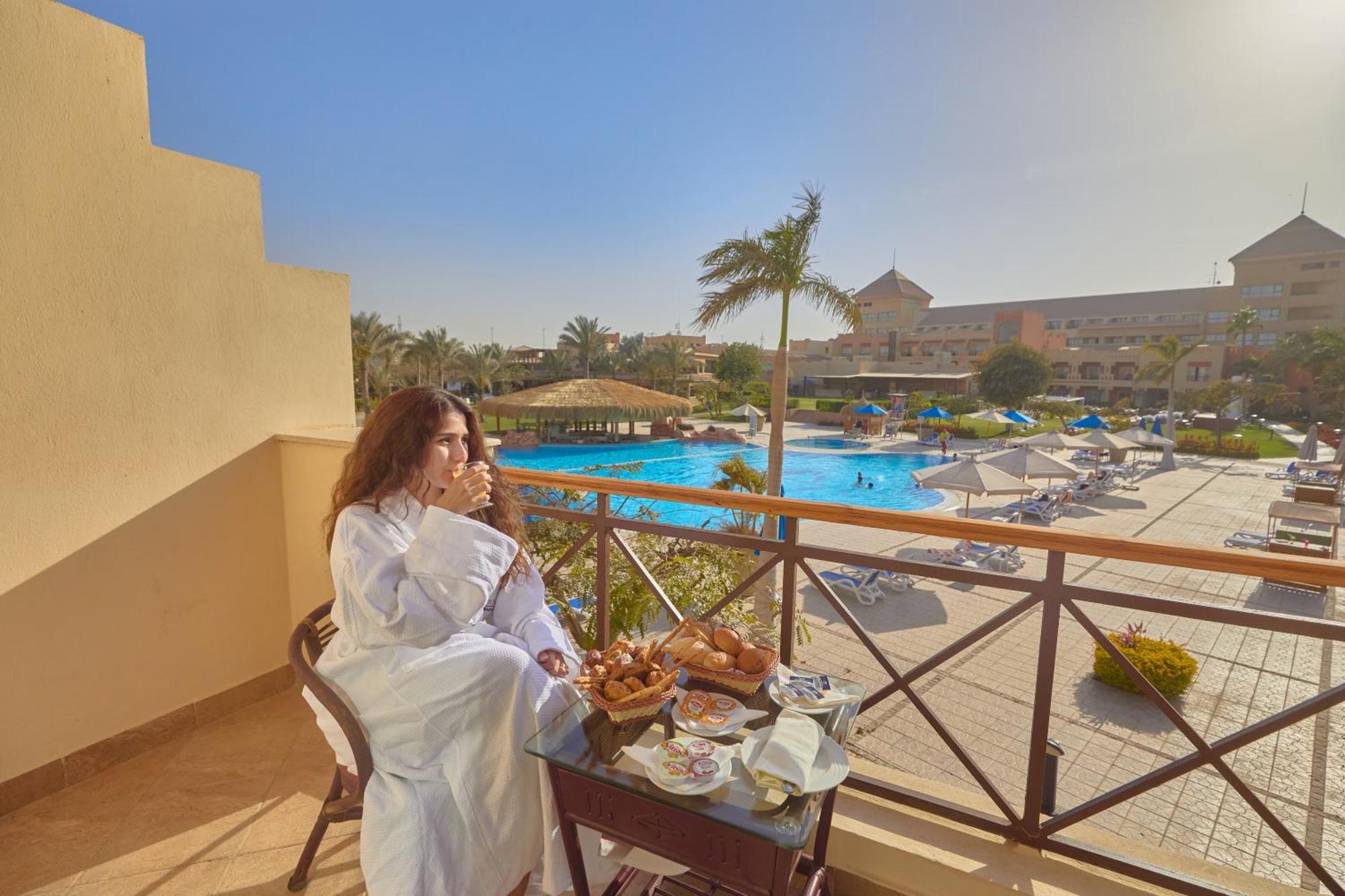 Swiss Pyramids Golf 5* 6th of October City