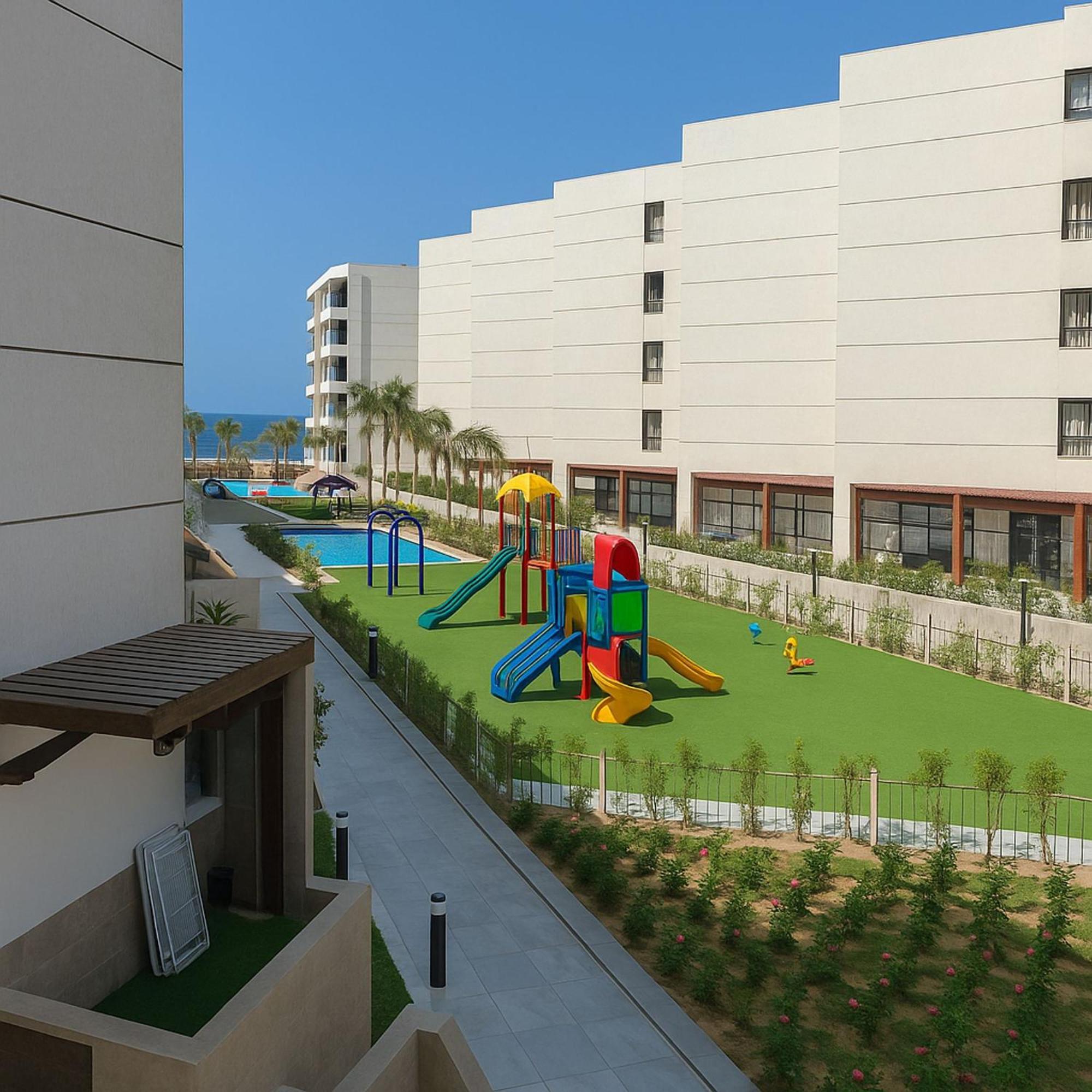 - Tourist Spend Your Holidays In Comfortable Port Said