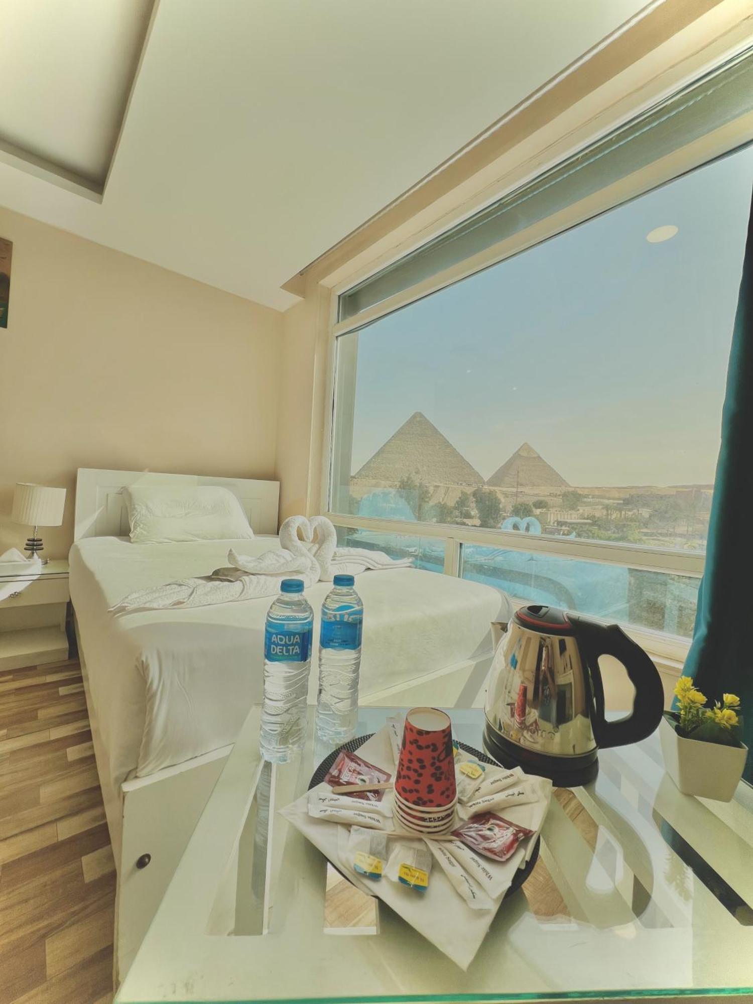 Turquoise Pyramids & Grand Egyptian Museum View 4* Kafrat al Jabal