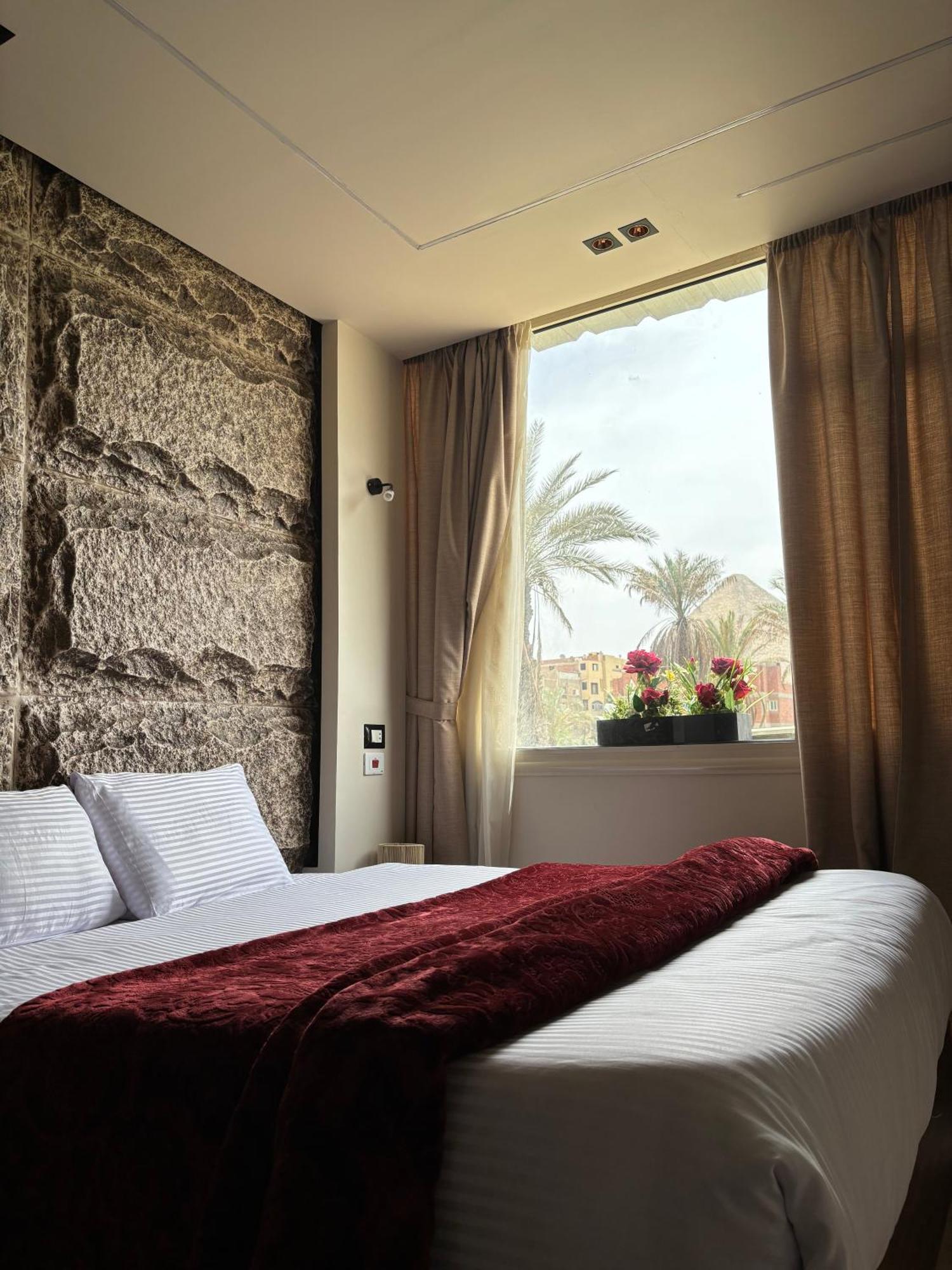 Master Pyramids Al Kawm al Akhdar